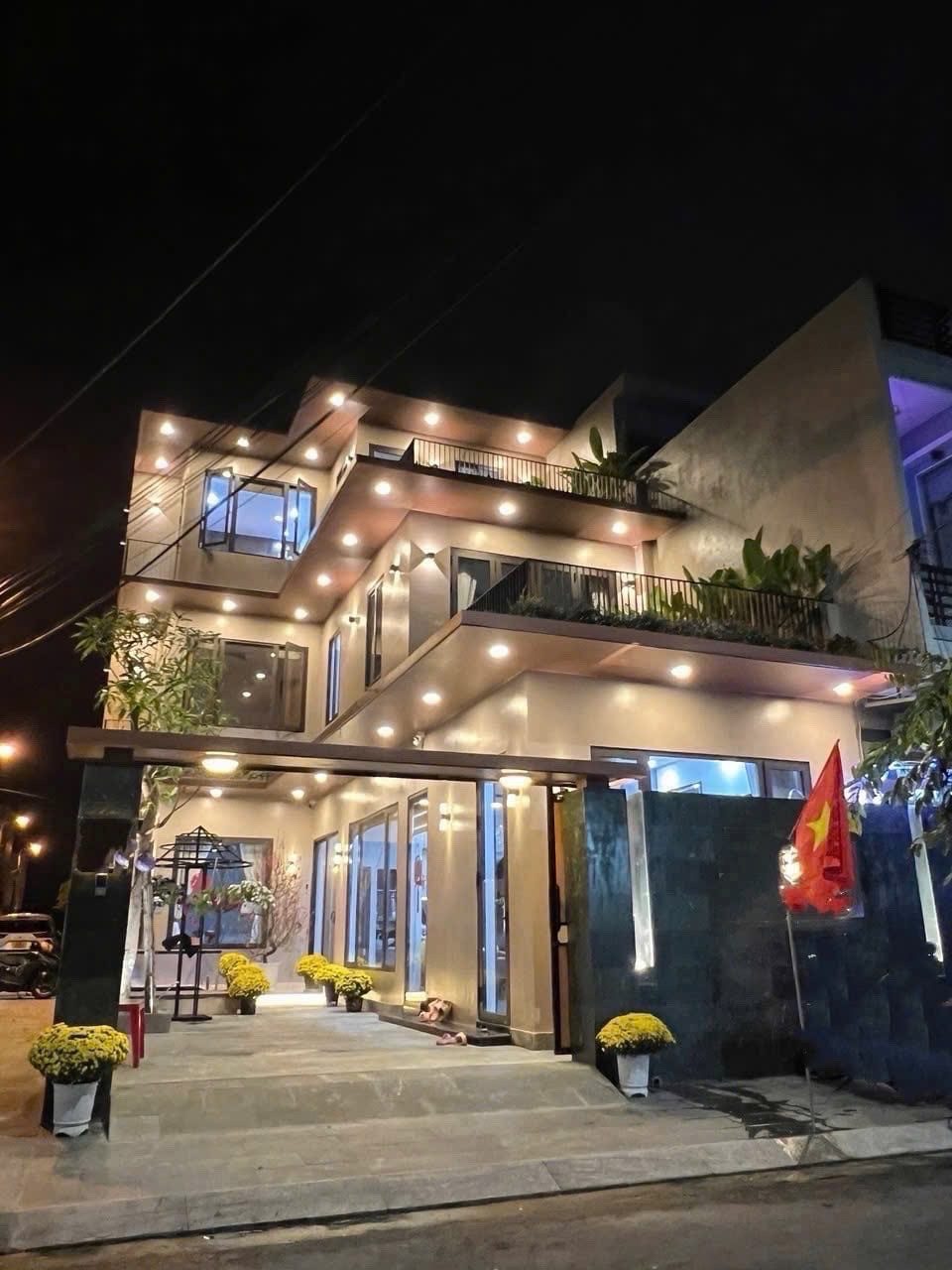 🏡 VILLA GÓC 2 MẶT TIỀN – SƠN THỦY – GẦN BIỂN GẦN SÔNG -130M2 NGANG 10 CỰC HIẾM,5PN 13,X TỶ