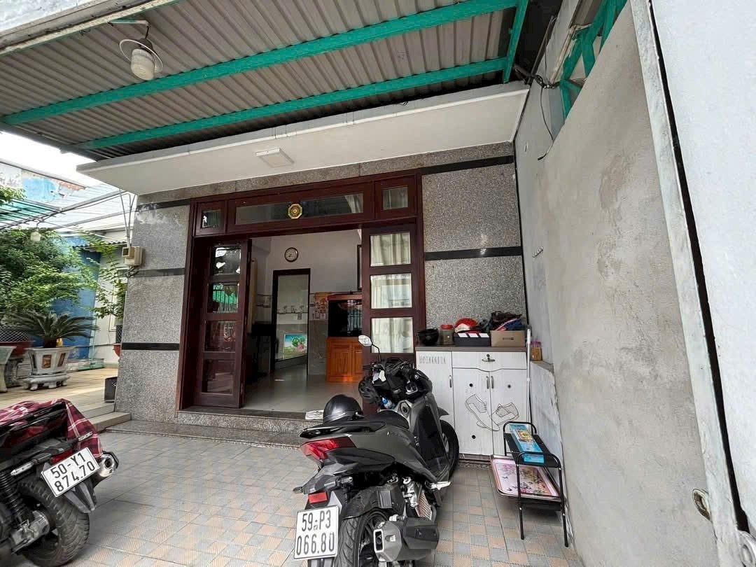 CHỦ THỞ OXY HẠ 450 TR - NHÀ VƯỜN HỒ CÁ KOI SONG HÀNH HÓC MÔN - GIÁ 3.75 TỶ