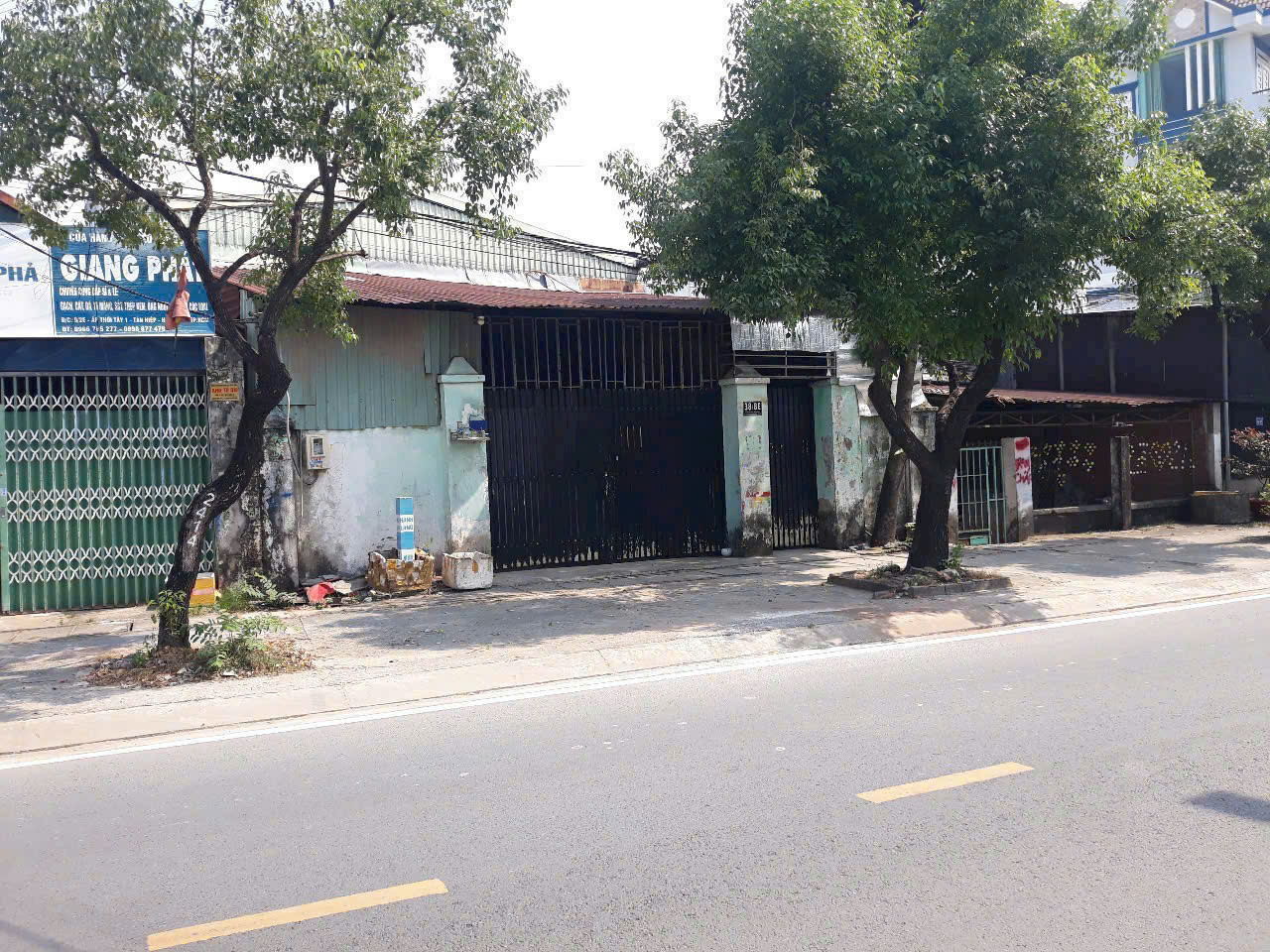 Bán nhà 211m² ngang 9m giá 11.8 tỷ Xã Hóc Môn