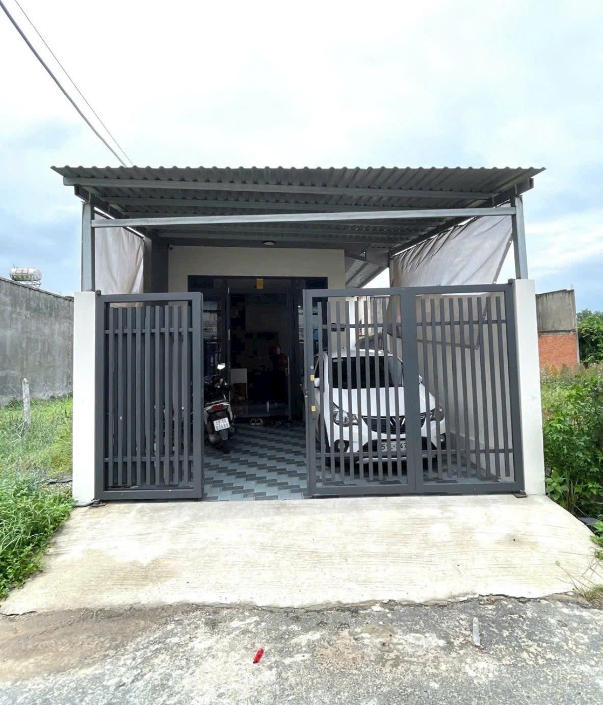 Nhà MT nhựa gần sát Cty Vina Duke ngay đường Suối Lội xã Phước Vĩnh An Củ Chi TPHCM, DT: 5x24m.