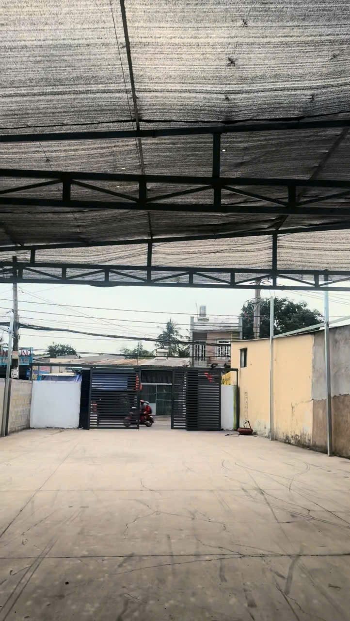 Mặt Bằng 320m2 Mặt Tiền Đường Tam Bình quận Thủ Đức, Giá tốt 22 triệu