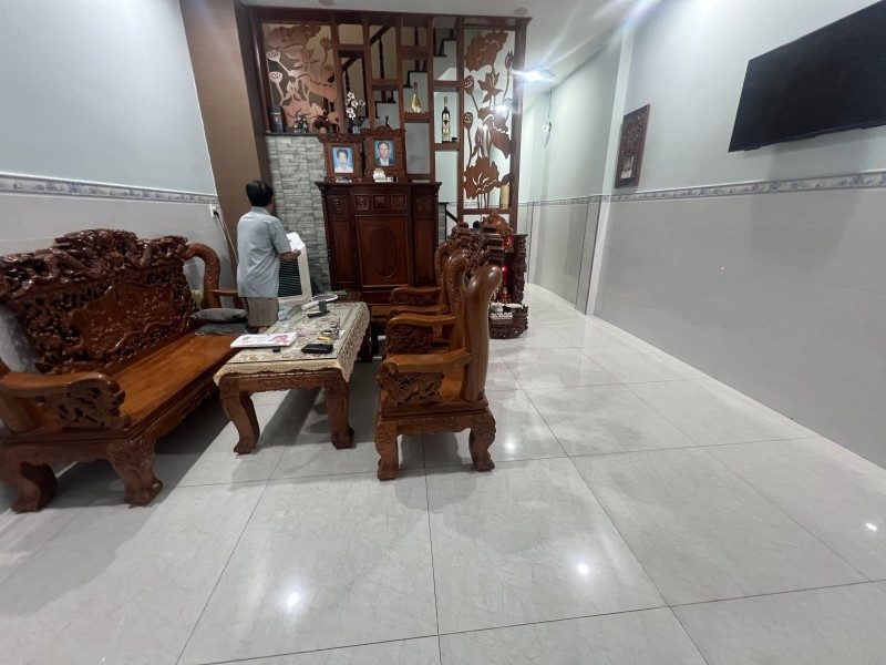Bán nhà 3 tầng Đường Tam Châu Tam Bình Thủ Đức - 110m2  - Ngang 4.6m - Xe hơi vào nhà - Giá 7.7 Tỷ