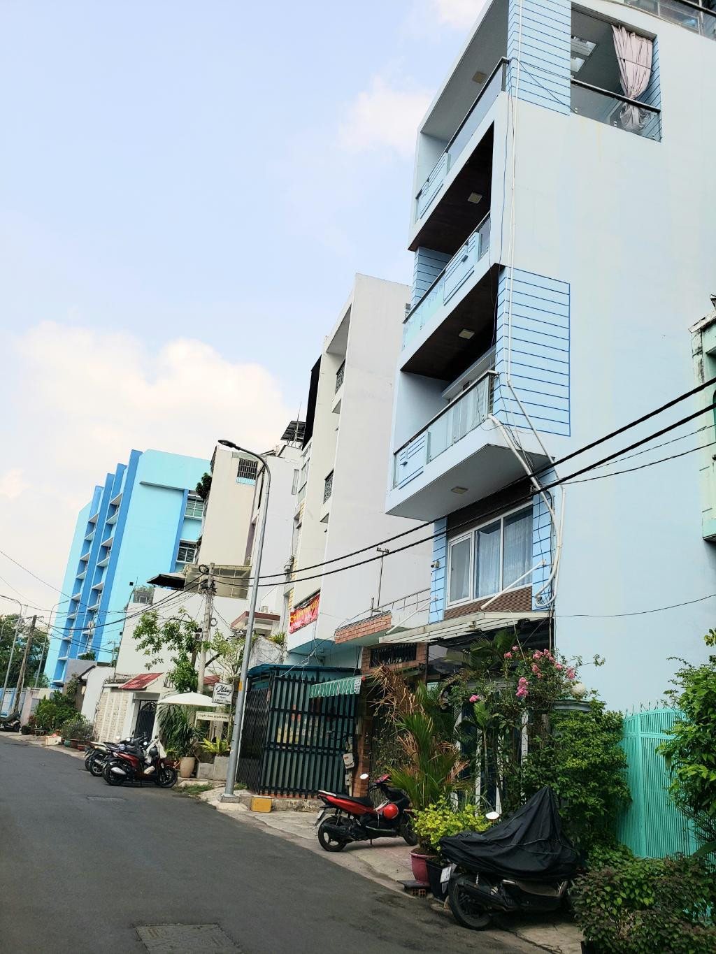 Bán nhà mặt tiền 63m2 x 5 tầng khu cư xá Bắc Hải