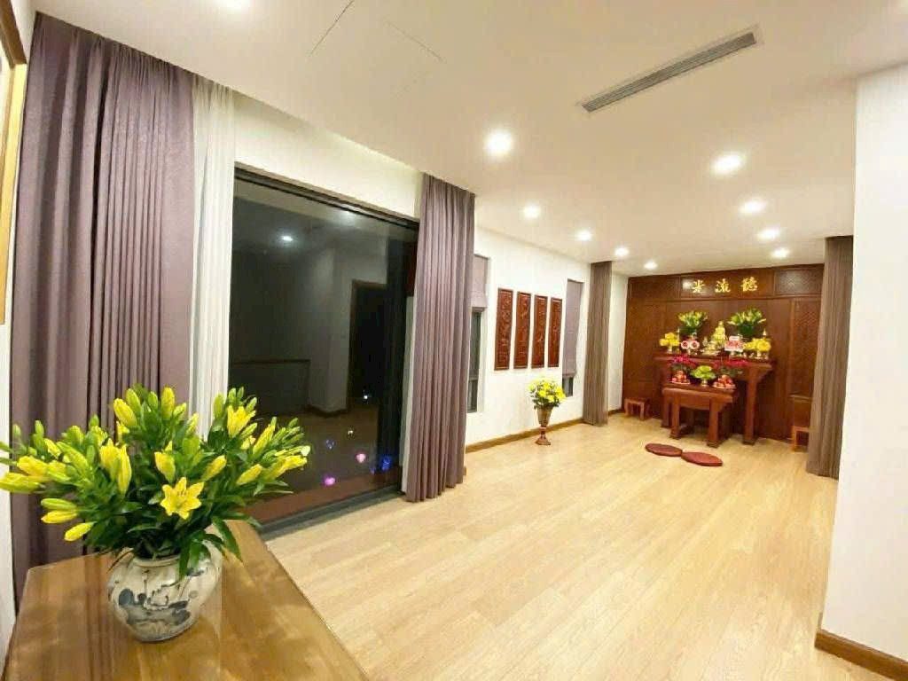 🌹🎯💚Biệt thự vườn Gamuda Land - Hoàng Mai 110 tỷ: DT 300m², mặt tiền 15m, không gian đủ rộng để tạo nên một chuẩn sống khác biệt.