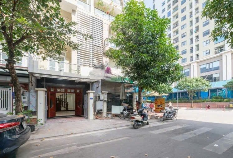 Cho Thuê Nhà Khu Gennexia Tam Trinh - Mai Động 70M² 5 Tầng 6 Ngủ - Nội Thất CB - Ô Tô Đỗ Cửa - Kinh Doanh Đỉnh - Giá Thuê 25tr