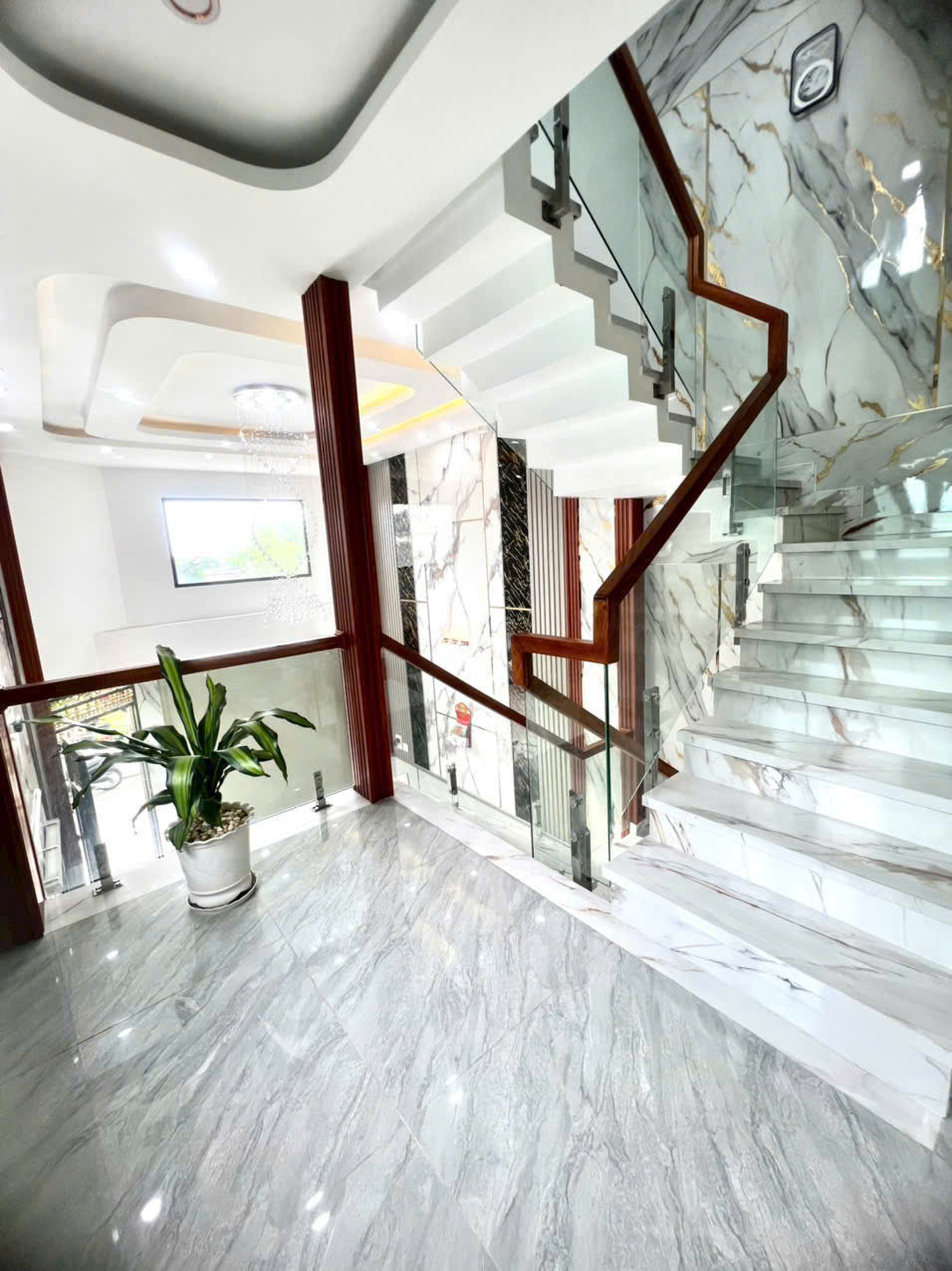 🏡 NHÀ MỚI TÂN CHÁNH HIỆP 7 – 5x15 – 1 TRỆT 3 LẦU – HẺM 8M – GIÁ 8 TỶ TL