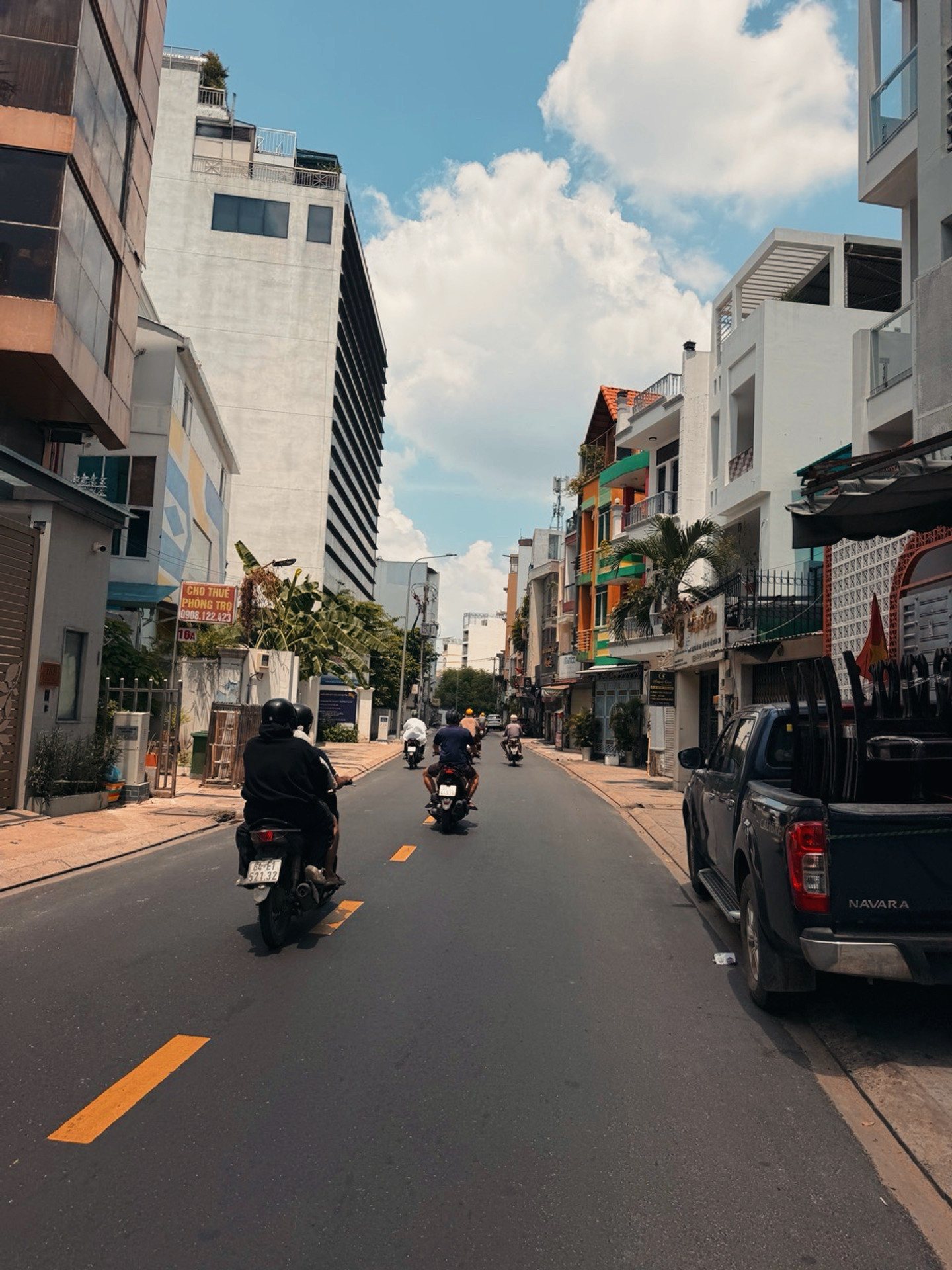 🏡 SIÊU PHẨM TÂN BÌNH – LÔ GÓC GẦN ETOWN CỘNG HÒA – CHỈ 5,3 TỶ 🔥

✅ Diện tích 40m² (3.4m x 12m)
✅ Nhà 2 tầng, gồm 3PN – 2WC, vào ở ngay.
✅ Lô góc, hẻm 3 gác sát mặt tiền, vài bước ra đường lớn.
✅ Ngay Etown Cộng Hòa, khu dân trí cao, an ninh, tiện ích