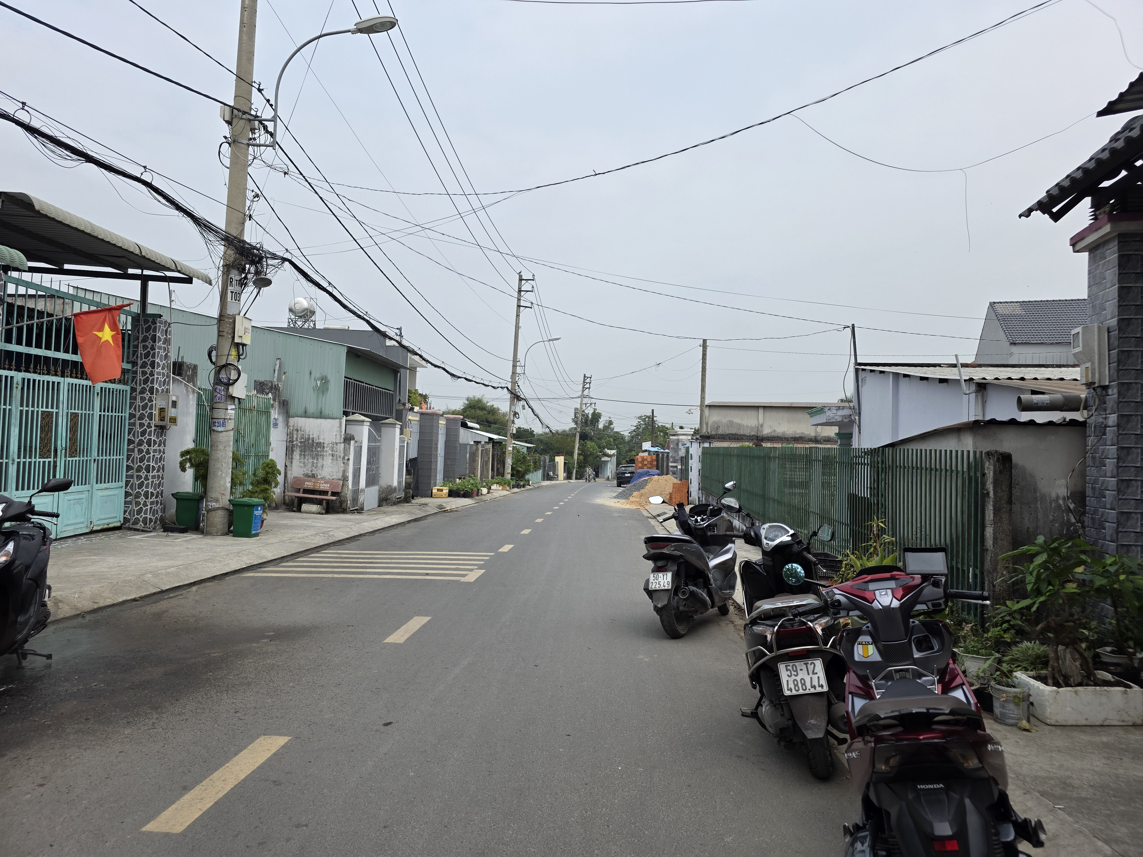 🟥Bán nhà Mặt tiền Tq6n Hiệp 10 hóc Môn DT rộng 132m² ngang 6x23m giá 5ty25 Xã Hóc Môn