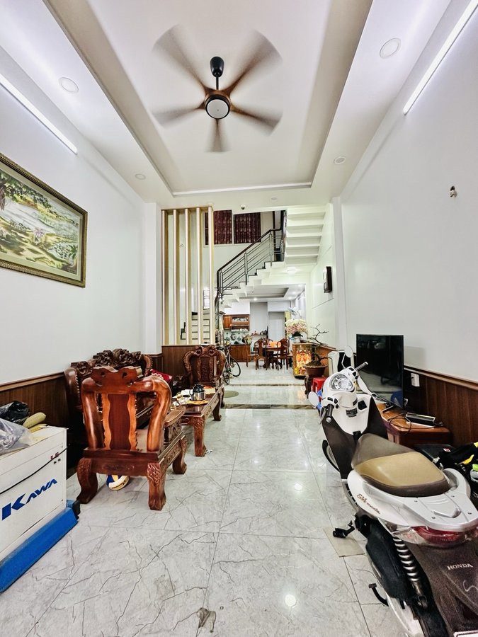 Bán Nhà Tân Hương - Tân Phú - Hẻm XHX 6M - 6 Tầng - 60M2 - Giá 8.5 Tỷ