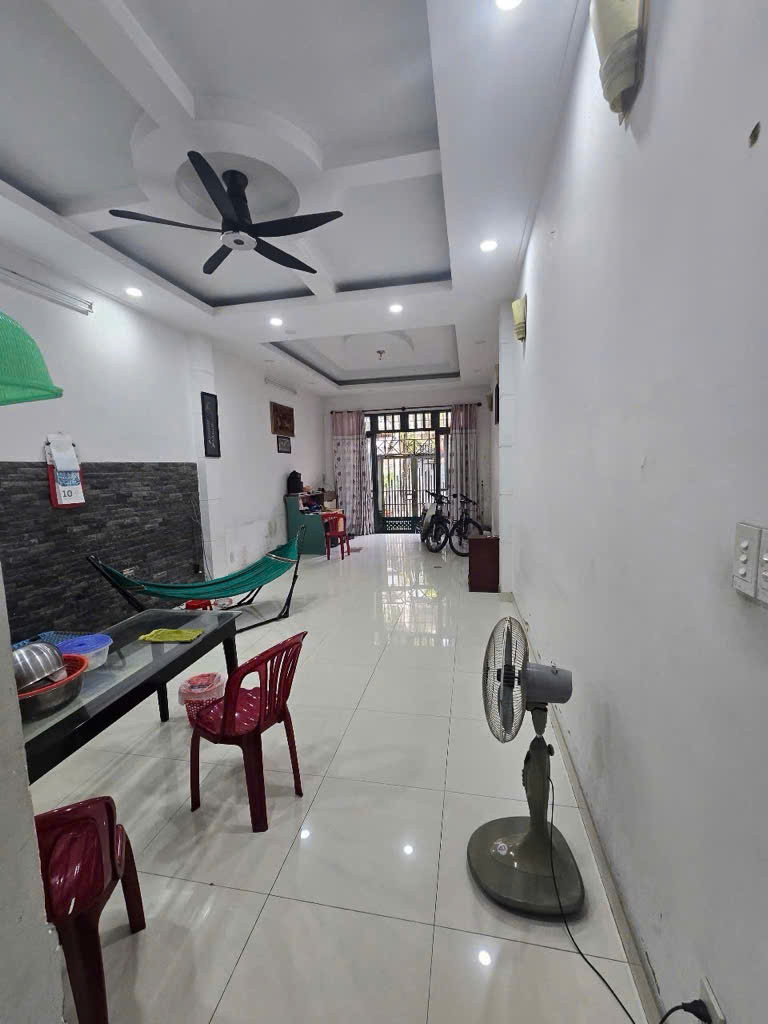 Chợ Tân Hương - Nguyễn Súy DT: 84m2 (4,2mx20m) - HXH - Đúc 2 Lầu 4PN Nhỉnh 8 Tỷ TL Mạnh