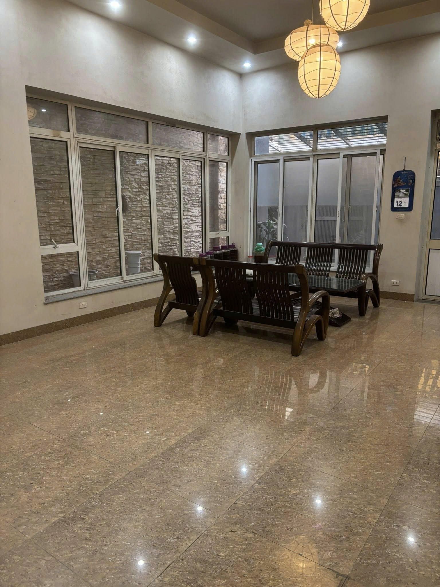 Cho Thuê Nhà Phố Tân Mai - Hoàng Mai 70M² 4 Tầng - Full Công Năng Hoàn Hảo - Ô Tô Đỗ Cửa - Giá Thuê 27tr