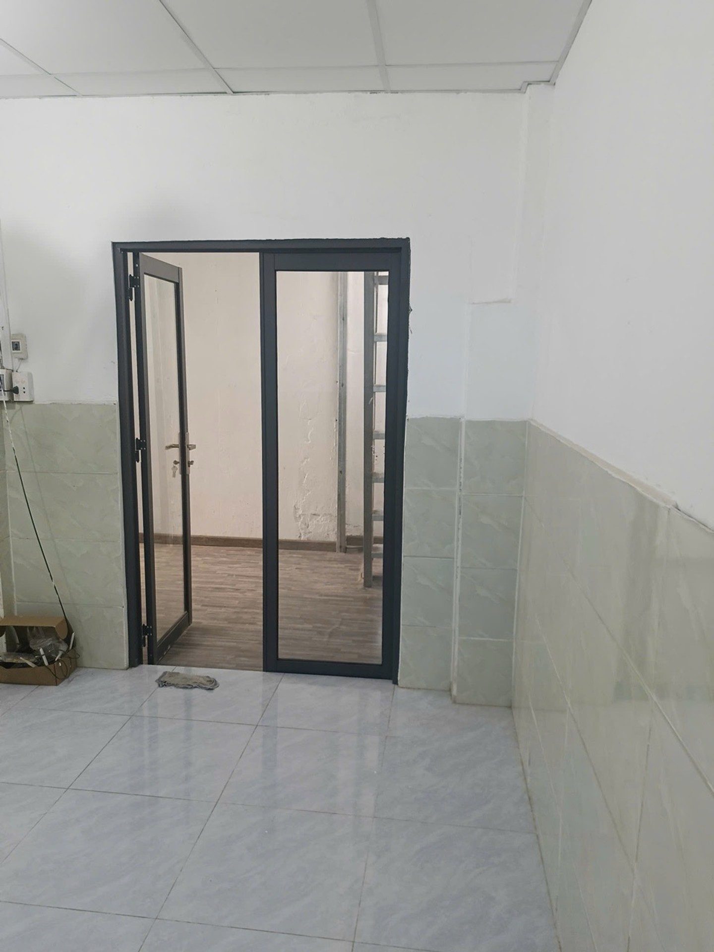 Bán Nhà Tân Thành Tân Phú – Gần Hẻm Xe Hơi – 2 Tầng 2PN 2WC – Diện Tích Rộng – Giá Chỉ 1.55 Tỷ