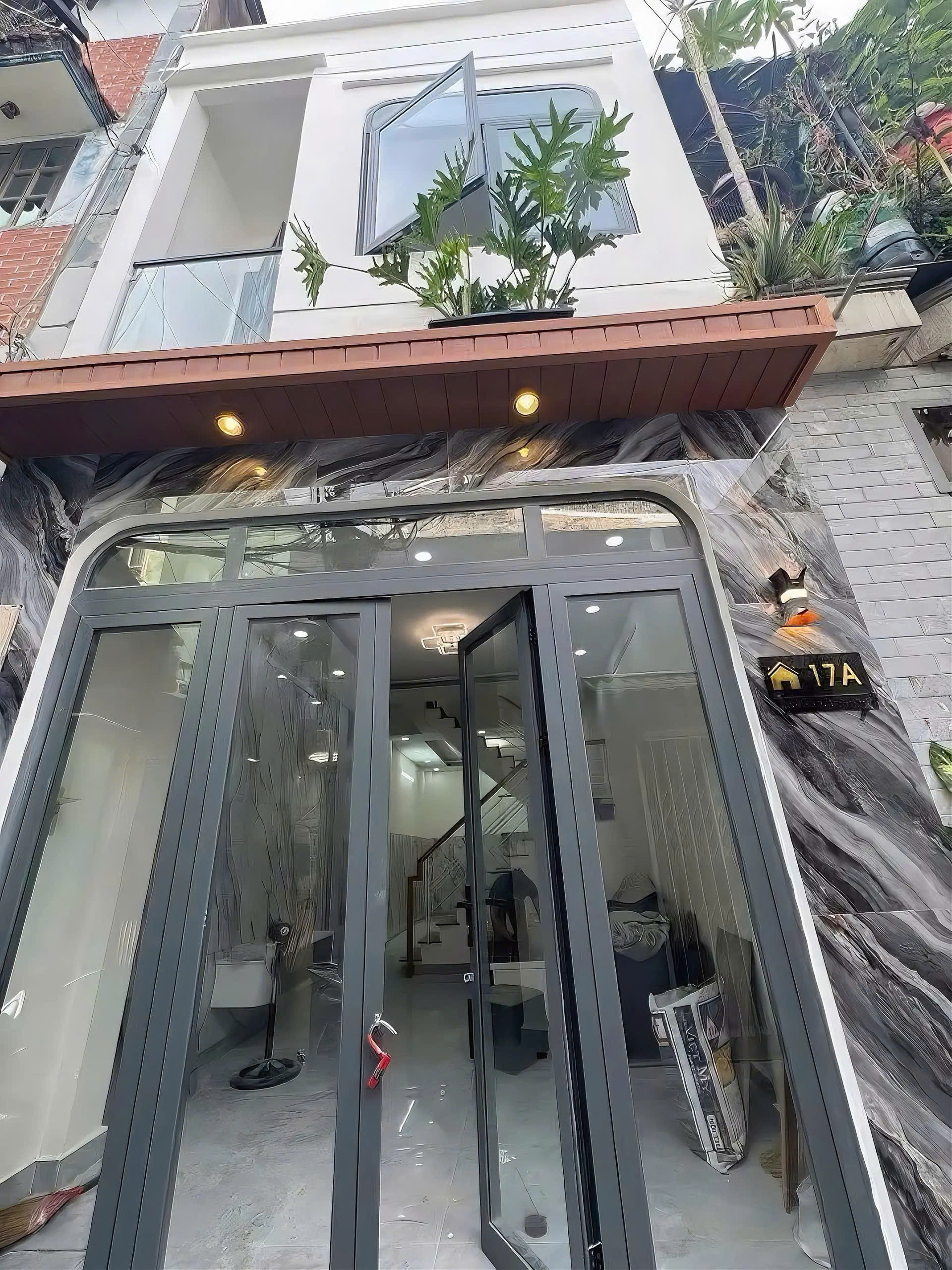 Thổ cư 100% - Đường nhựa 10m. Nhà lầu 24,5m2 đường Tân Thới Hiệp 15 gần Uỷ Ban Công An Q12. Có 2PN 2WC, ban công, sân phơi. Giá 1,22 tỷ (còn bớt)