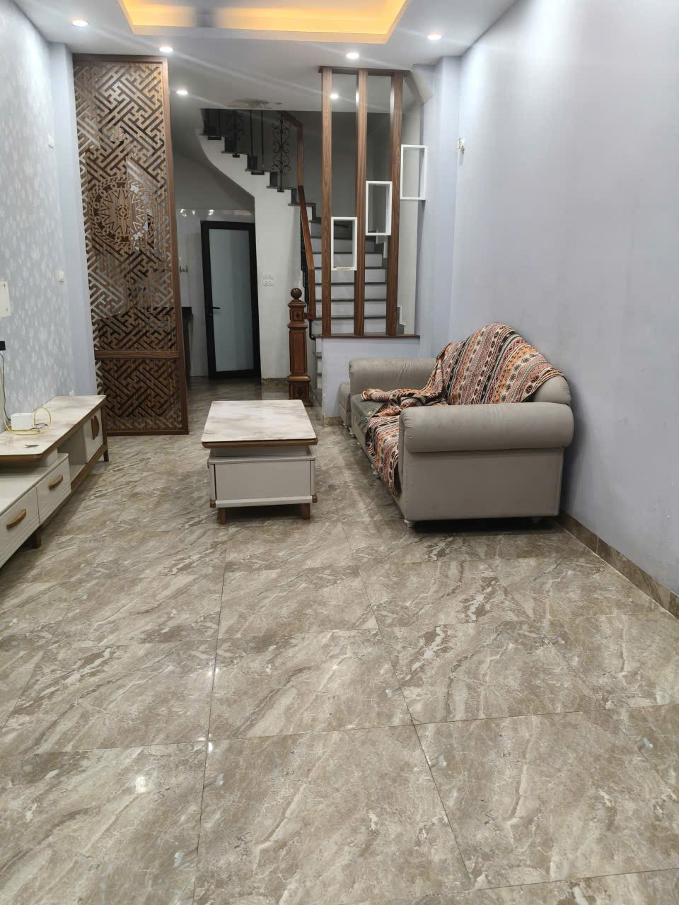 Tân Thụy - Nhà 5 Tầng - Full Đồ - 10Tr