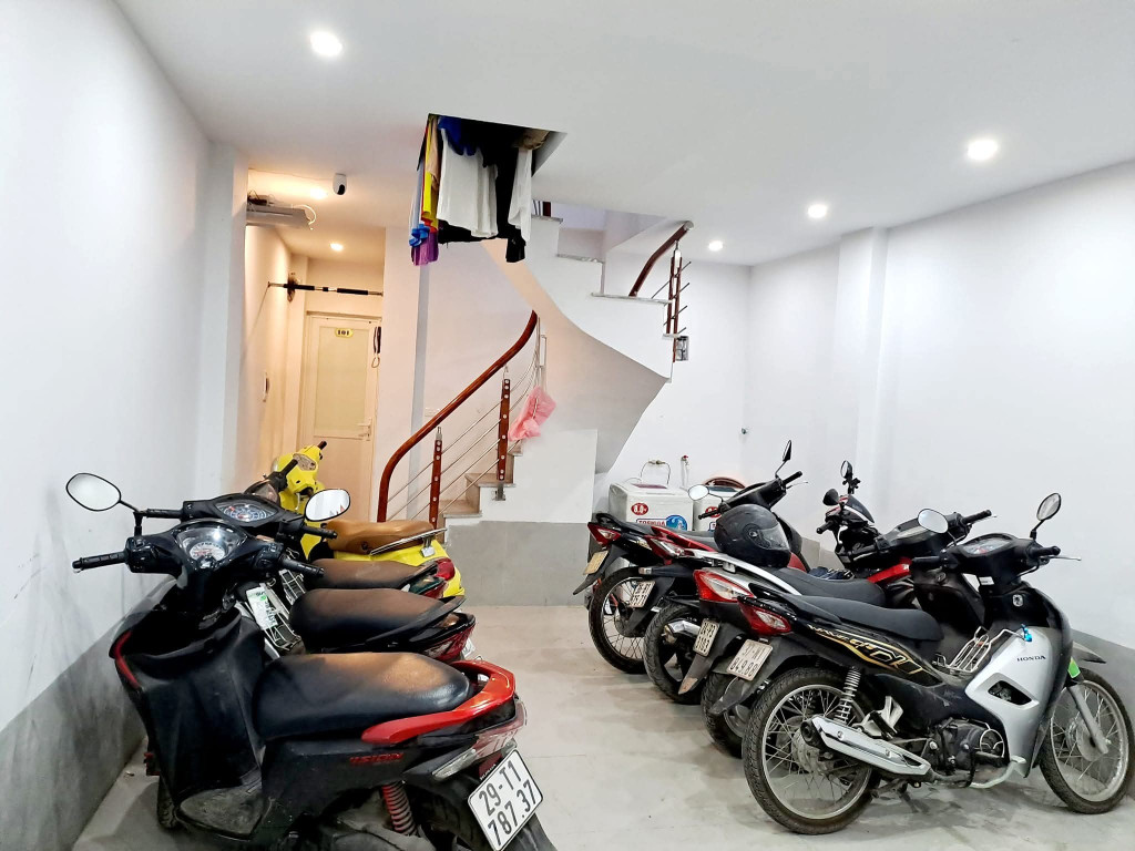 BÁN TÒA NHÀ CCMN ĐƯỜNG TÂN TRIỀU. 70M2 - 7 TẦNG. THANG MÁY. 19 PHÒNG KK.