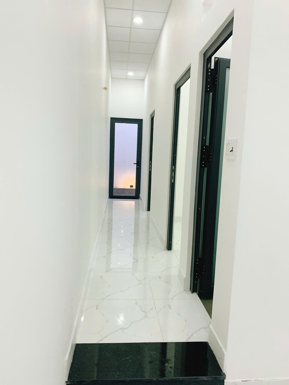 Bán nhà 4,25*14m . Nhà mới 2pn. Hẻm bự Tân Xuân 1. Hocmon