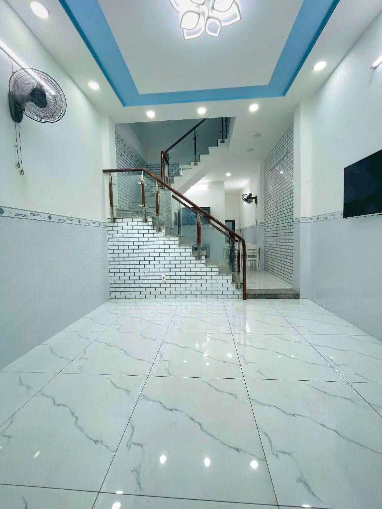 Bán Nhà Tây Lân Bình Tân , Hẻm 8m , 4mx13m , 3PN Mới Xây Ở Liền , SHR Hỗ Trợ Vay Bank