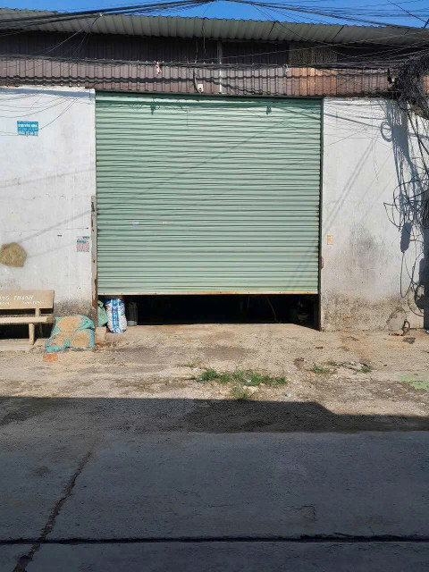 Cho thuê kho xưởng Vĩnh Lộc B, Đường Tây Lân, 350m2, 18tr, Trạm 250KVA.
