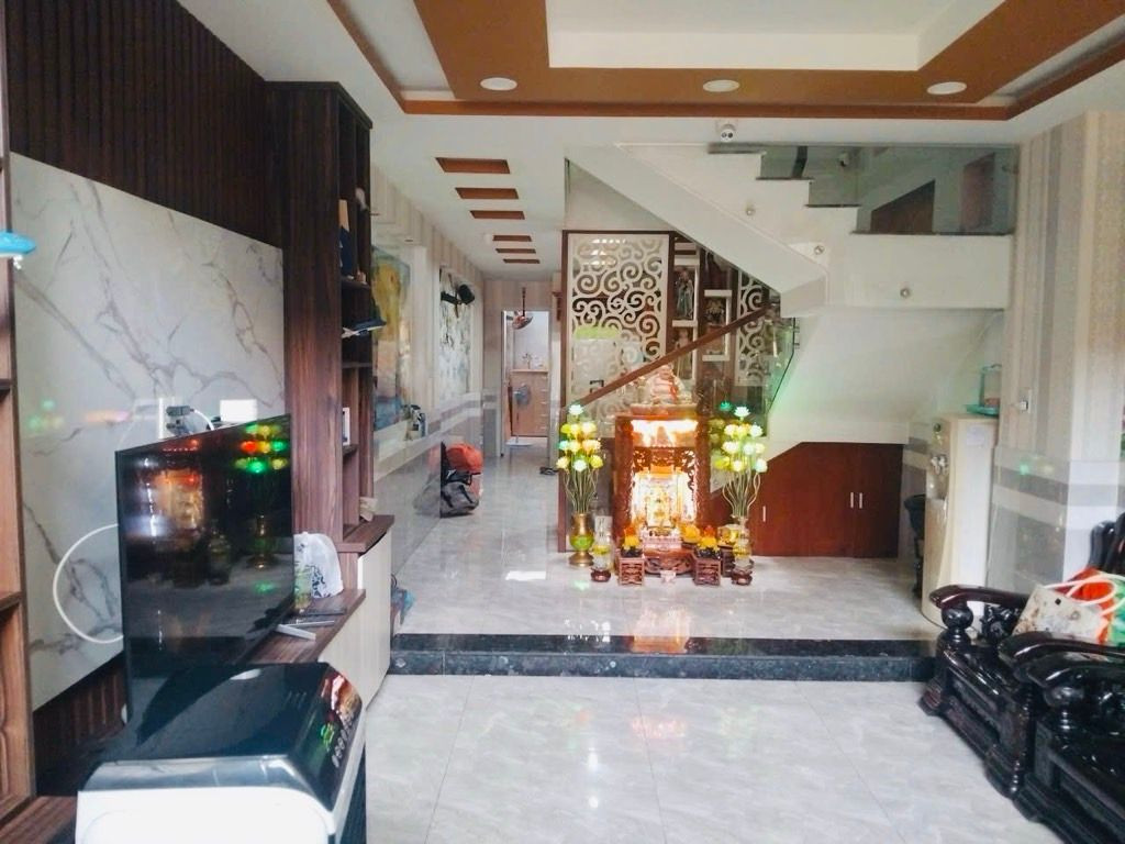 Bán gấp nhà 5 tầng hẻm lớn đường Tây Thạnh, 96m2, 5PN, khu an ninh, Chỉ 12.5 tỷ