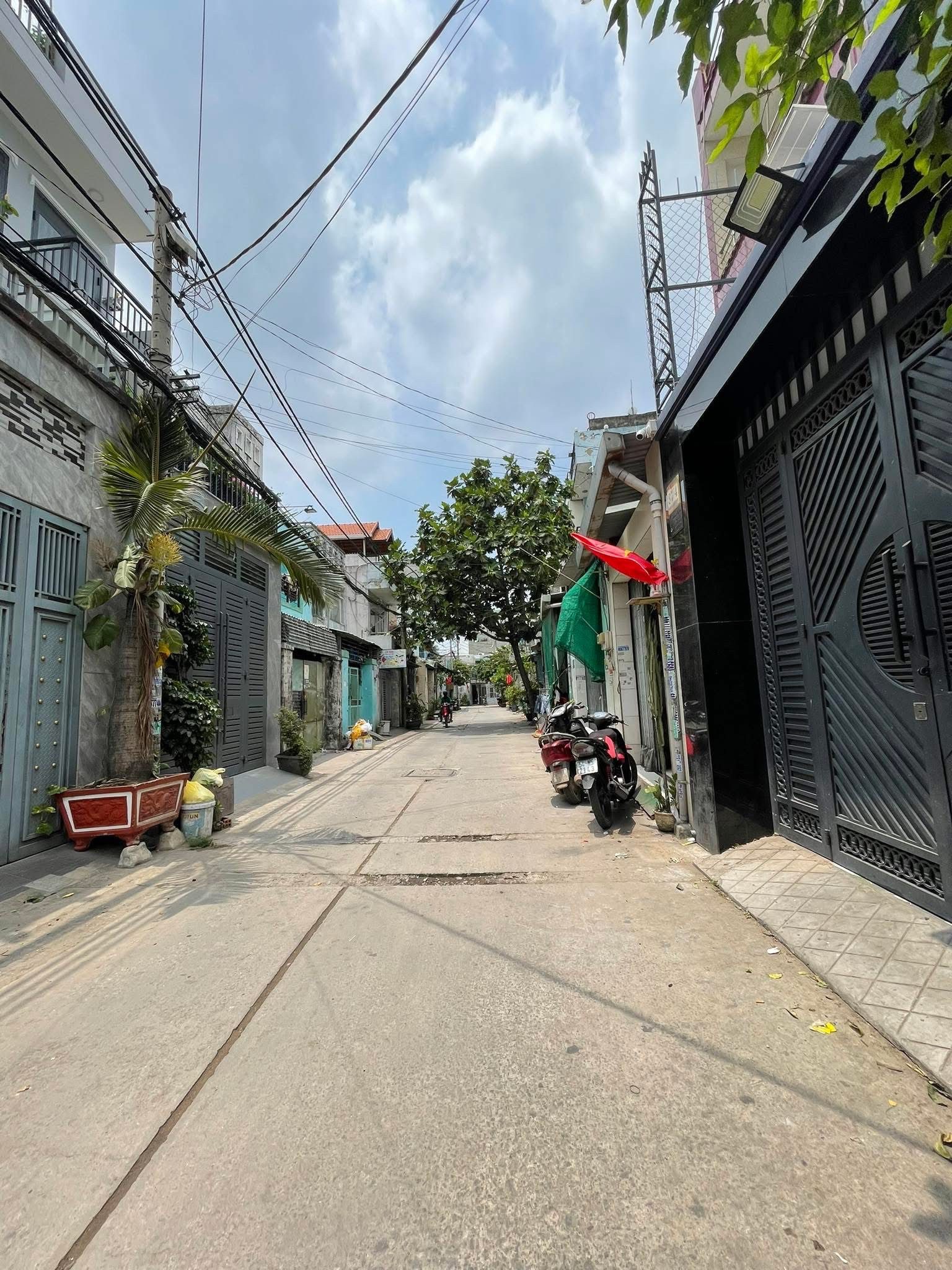 Căn góc tây thạnh tân phú cần bán gấp