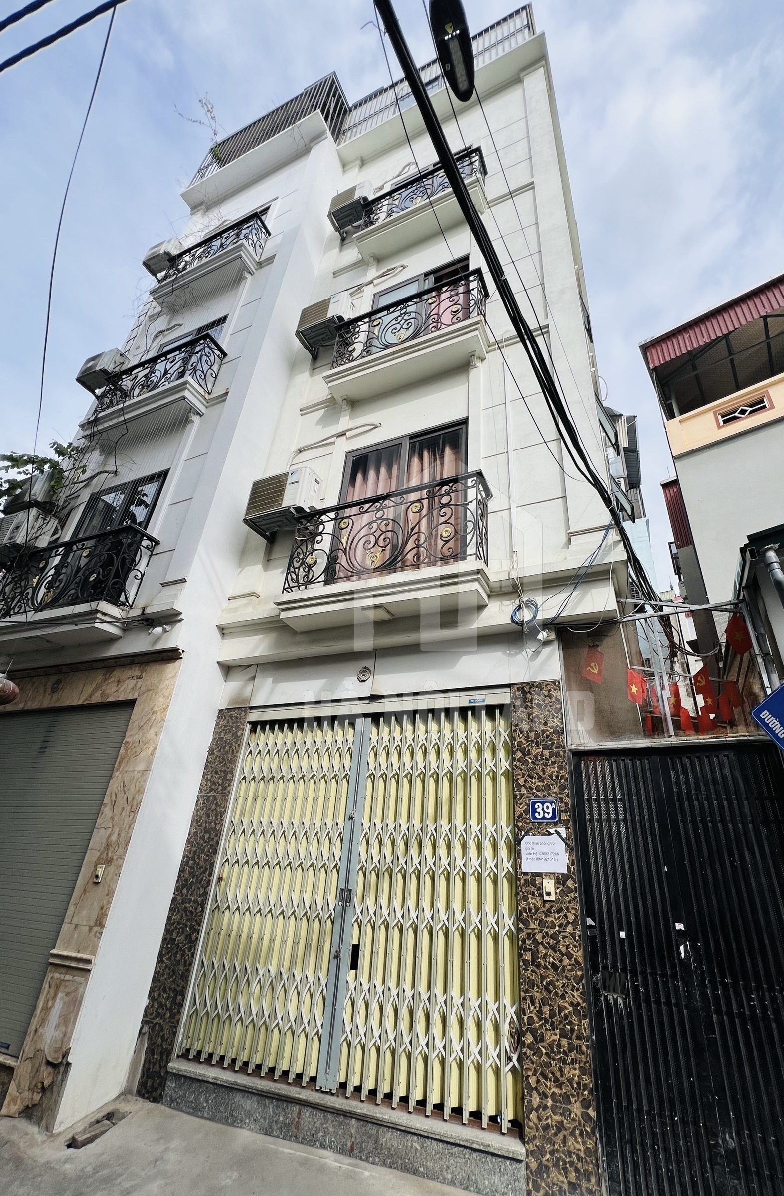 CẦU DIỄN-41m2- 5 Tầng lô góc cực thoáng-Kinh doanh-ở vị trị đều đẹp