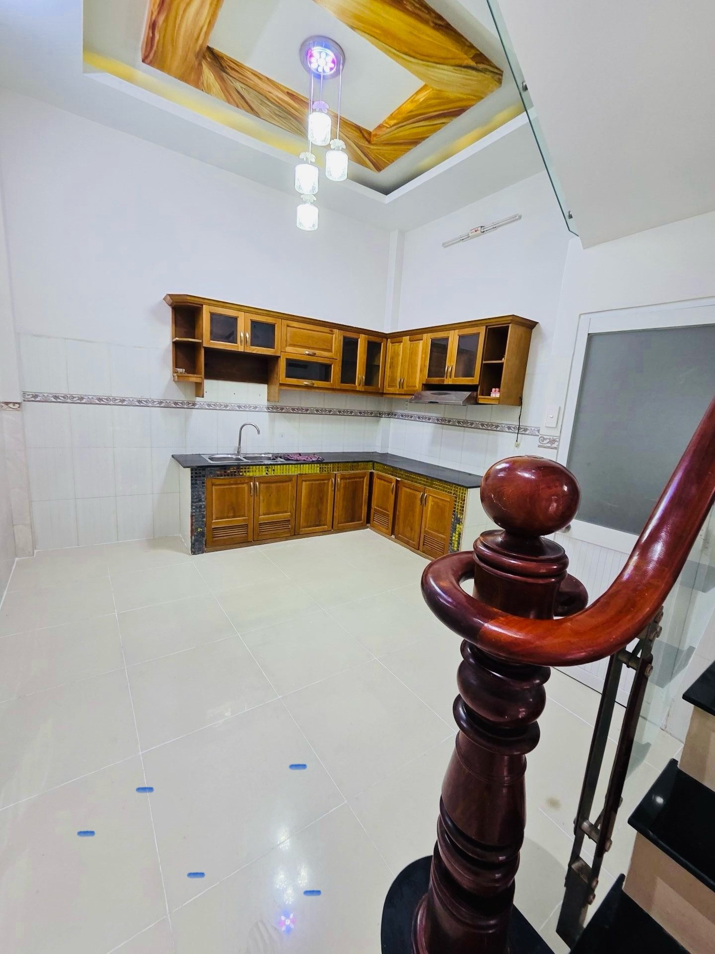 Bán gấp nhà Mặt Tiền KHU TÊN LỬA 4 TẦNG(48m2)ÔTÔ NGỦ NHÀ GIÁ 7.39 TỶ (200326)