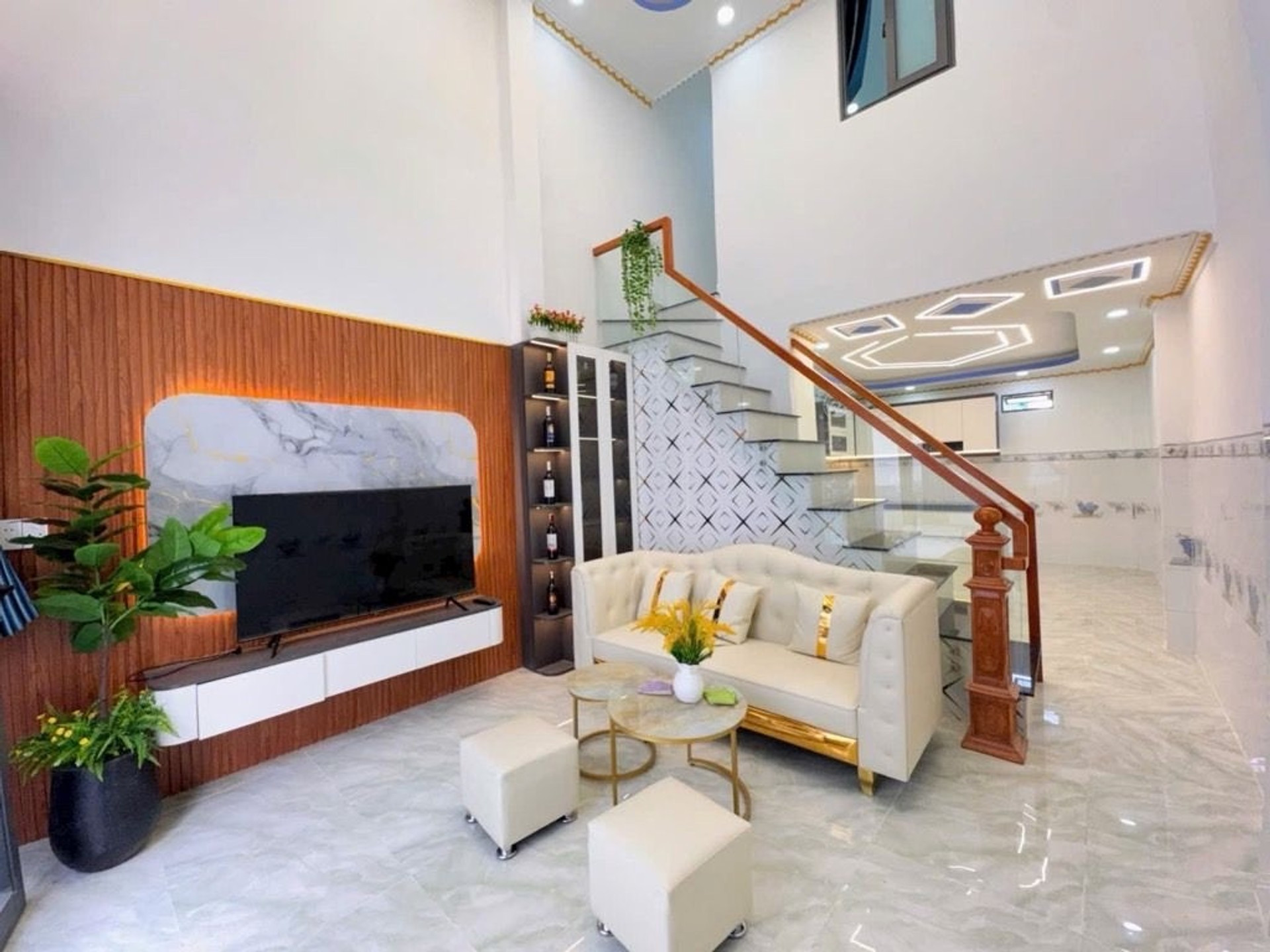 NHÀ MỚI 3 TẦNG 5PN – KHU PHÂN LÔ NAM LONG, GẦN CHỢ HỒ HỌC LÃM – 75M² – CHỈ 5.TỶ HƠN
