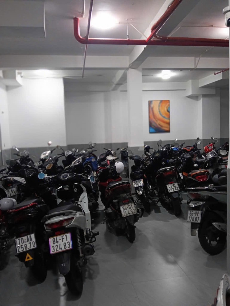 SIÊU PHẨM TÒA NHÀ CHDV 5 TẦNG KHU TÊN LỬA NGANG KHỦNG 15M DÒNG TIỀN 3,4 TỶ/NĂM 
#tandatnhapho | 0918589234