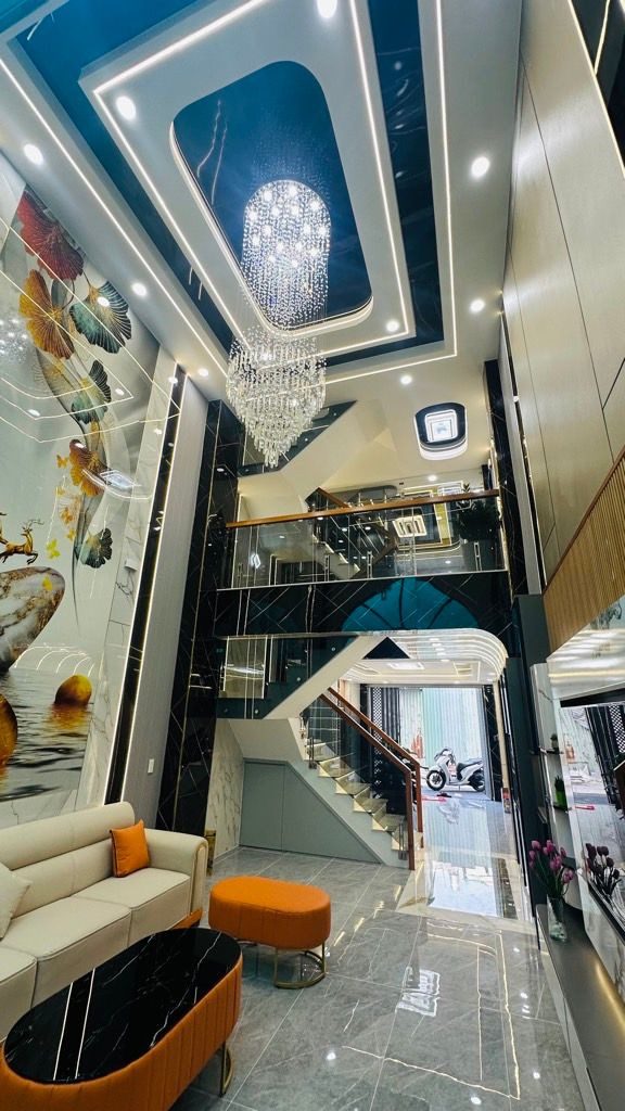 Bán nhà Thạnh Lộc 16 Quận 12, DT 4x14, hẻm ô tô vào nhà, 5 tầng BTCT, full nội thất, hoàn công đầy đủ.