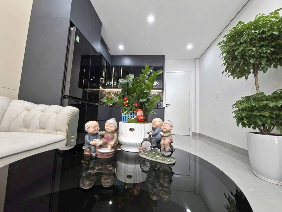 NHÀ PHỐ THẠCH BÀN AN SINH ĐỈNH - 6 TẦNG THANG MÁY - NGÕ TO NHƯ PHỐ - CHỦ CẦN THANH KHOẢN SỚM - GIẢM NGAY 1 TỶ - Ô TÔ 7 CHỖ VÀO NHÀ