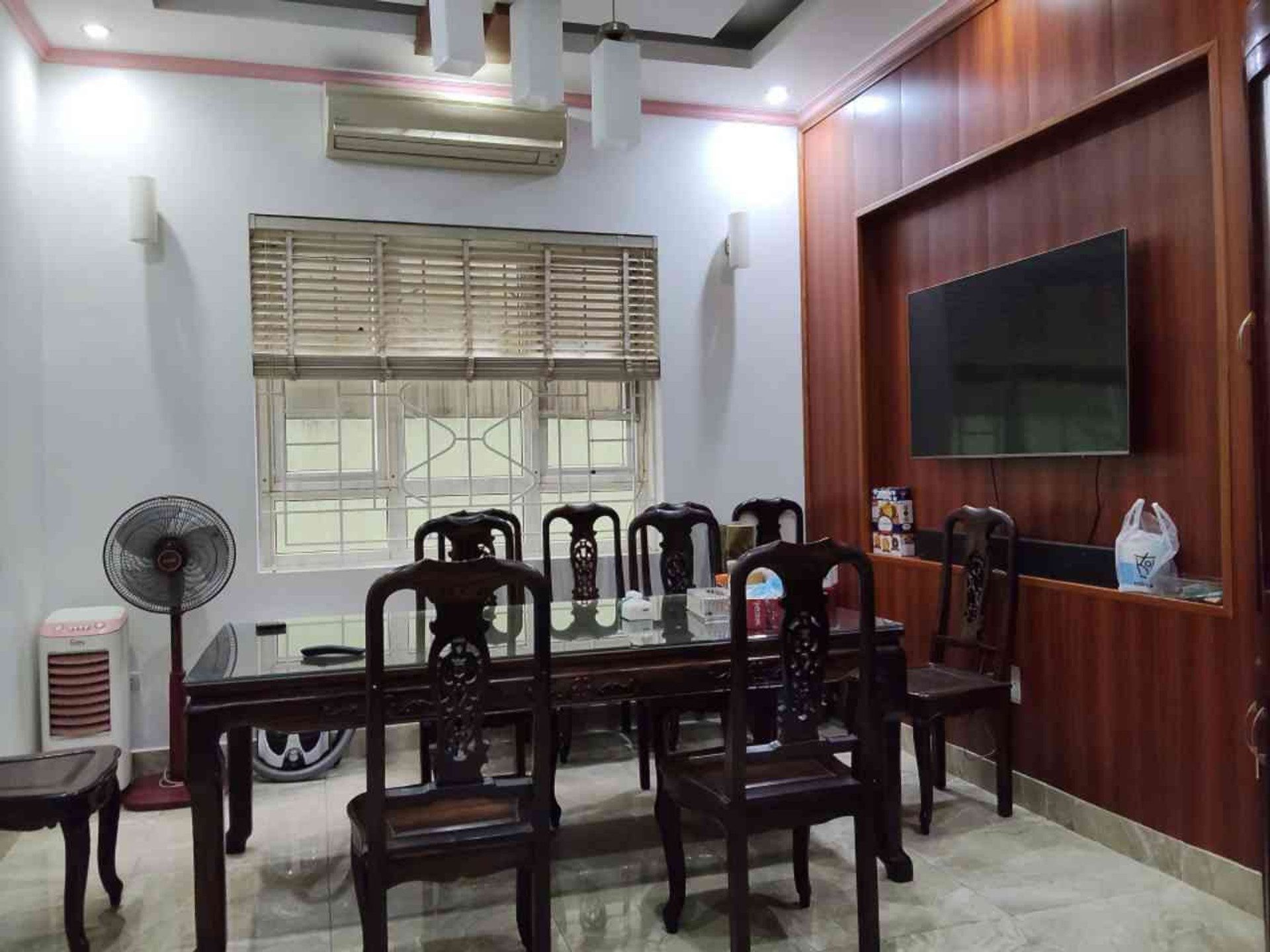 Bán nhà 246m² full thổ cư ngang 8m giá 95 tỷ tại Đường Thái Hà Phường Đống Đa