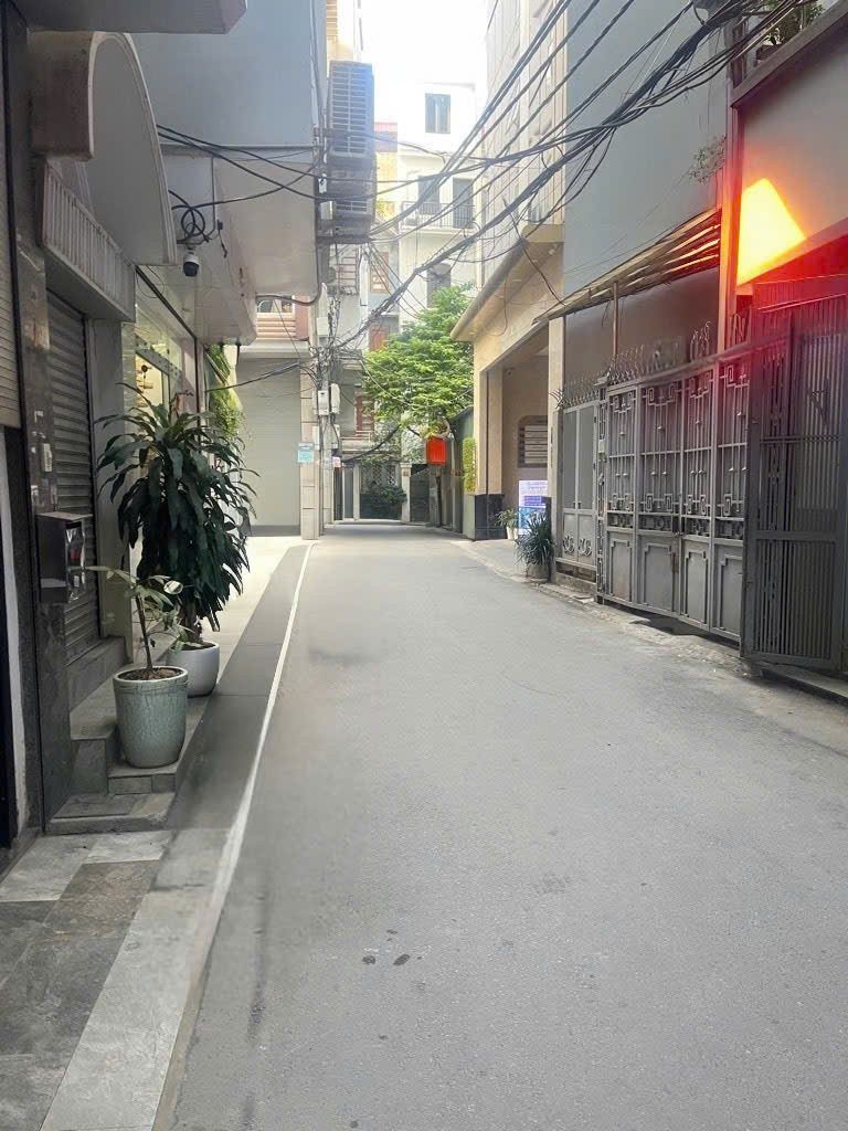 Bán nhà 80m² full thổ cư ngang 8m giá 50 tỷ tại Đường Thái Hà Phường Đống Đa