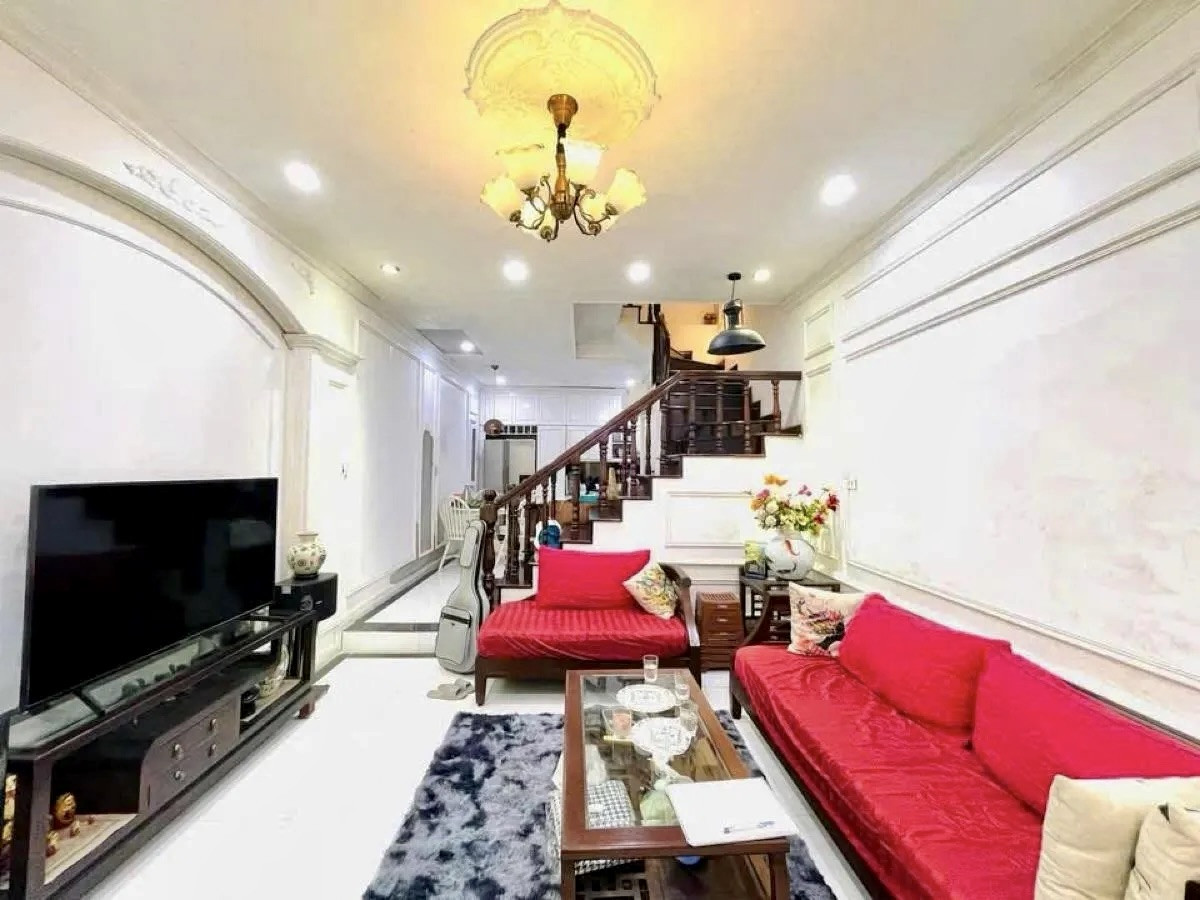 Bán nhà ở Thái Hà Đống Đa – 60m², 4 tầng, ô tô đỗ cửa, sổ đỏ chính chủ
