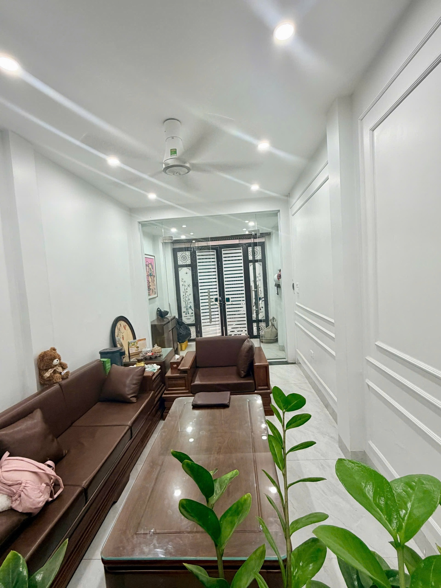 Siêu phẩm Thái Hà 42M*5T, 2 thoáng, ngõ thông, khu dân trí, sổ đỏ vuông vắn, vài bước ra phố, Giá 13 tỷ
