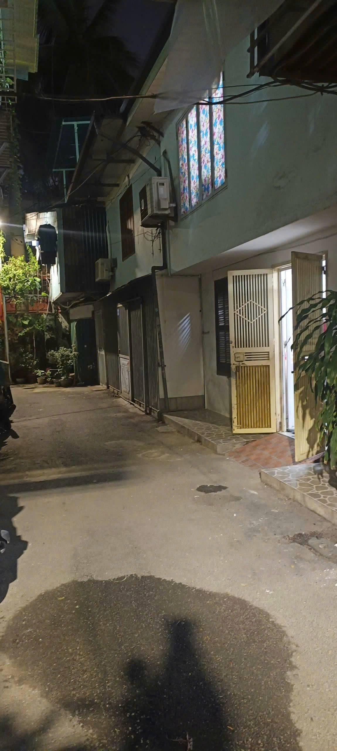 Cho Thuê Nhà Ngõ 364 -Thái Hà 20M² 3 Tầng 2 Ngủ/ Giá 6,5 tr/ th