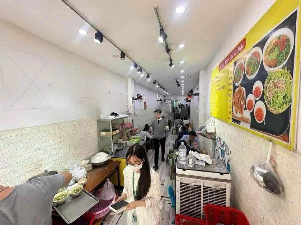 Cho Thuê Nhà Mặt Phố Thái Hà 50M² × 2 Tầng / Thông Sàn - Kinh Doanh Đỉnh - Giá Thuê 23tr