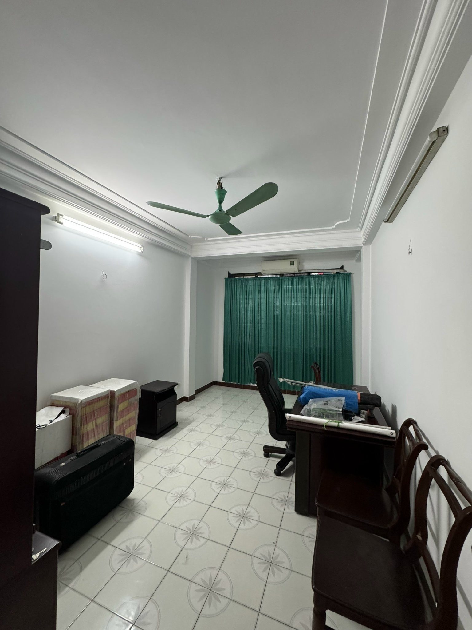 Cho Thuê Nhà Thái Hà 50M² 4 Tầng 6 Ngủ - Nội Thất CB - Ngõ Thông Thoáng Ô Tô Tránh - Vừa Ở, Kinh Doanh - Giá Thuê 25tr