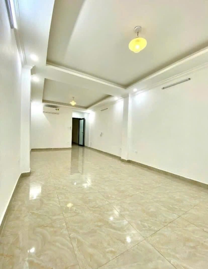 Cho Thuê Nhà Thái Hà 50M² 3 Tầng 3 Ngủ - Full Đồ - Tầng 1 Kinh Doanh - Ngõ Ô Tô Đỗ Cửa - Giá Thuê 20tr