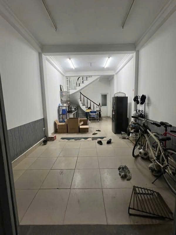Cho Thuê Nhà Ngõ 48 Thái Hà 40M² 4 Tầng 4 Ngủ - Nội Thất CB - Giá Thuê 12tr