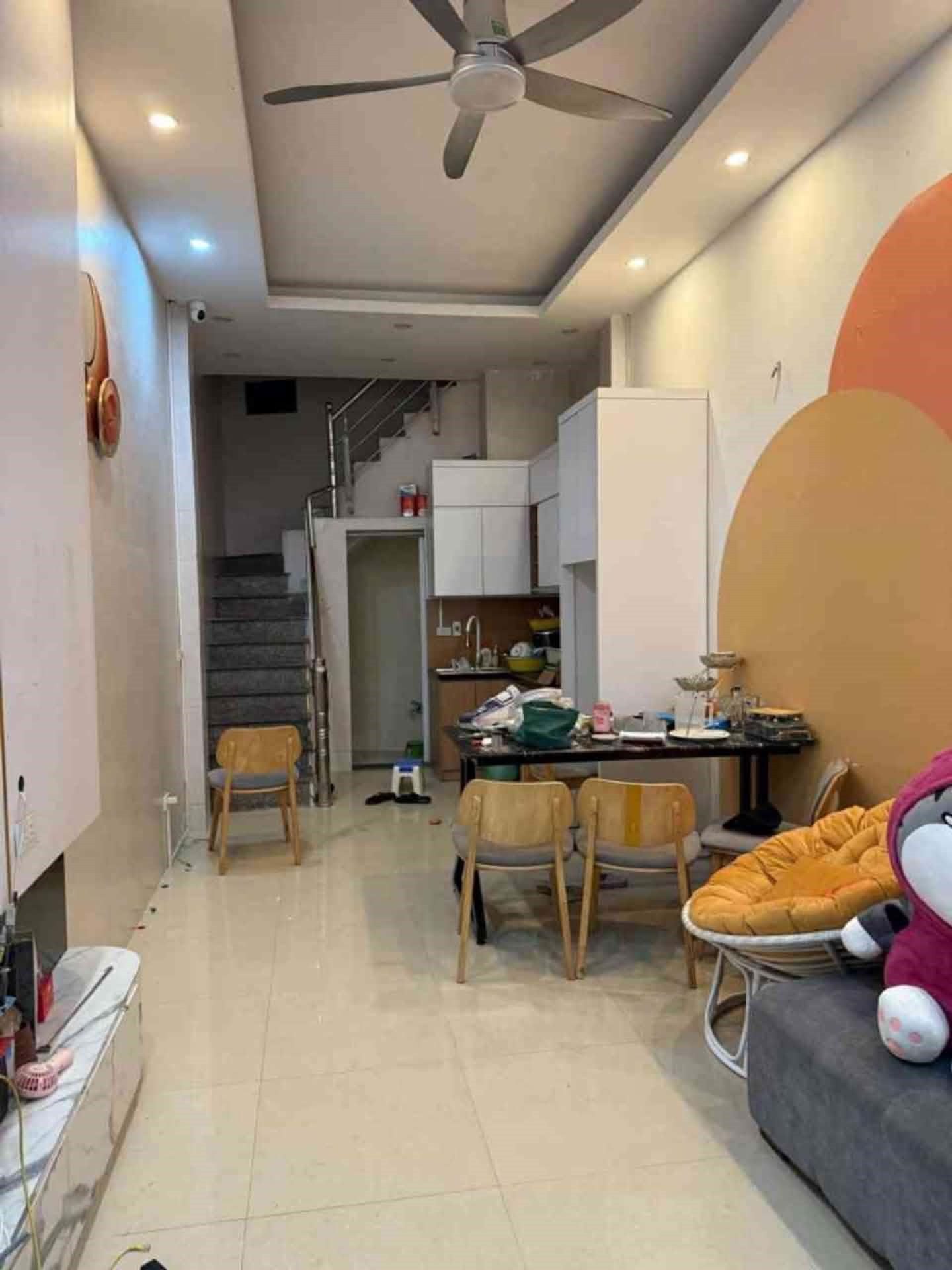 NHÀ PHỐ THÁI THỊNH_CÁCH PHỐ & Ô TÔ 25M_42m2 x 5T, nhỉnh 8 tỷ