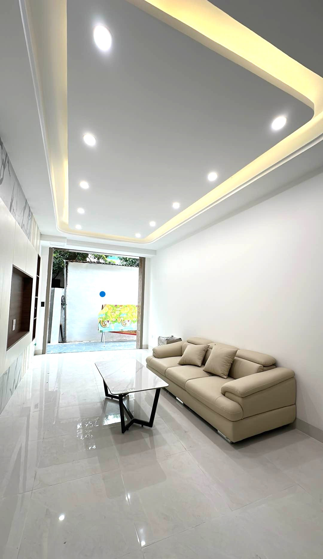BÁN NHÀ ĐẸP VIỆT HƯNG, LONG BIÊN 37M² - 5 TẦNG, LÔ GÓC, NGÕ NÔNG, GẦN Ô TÔ TRÁNH!