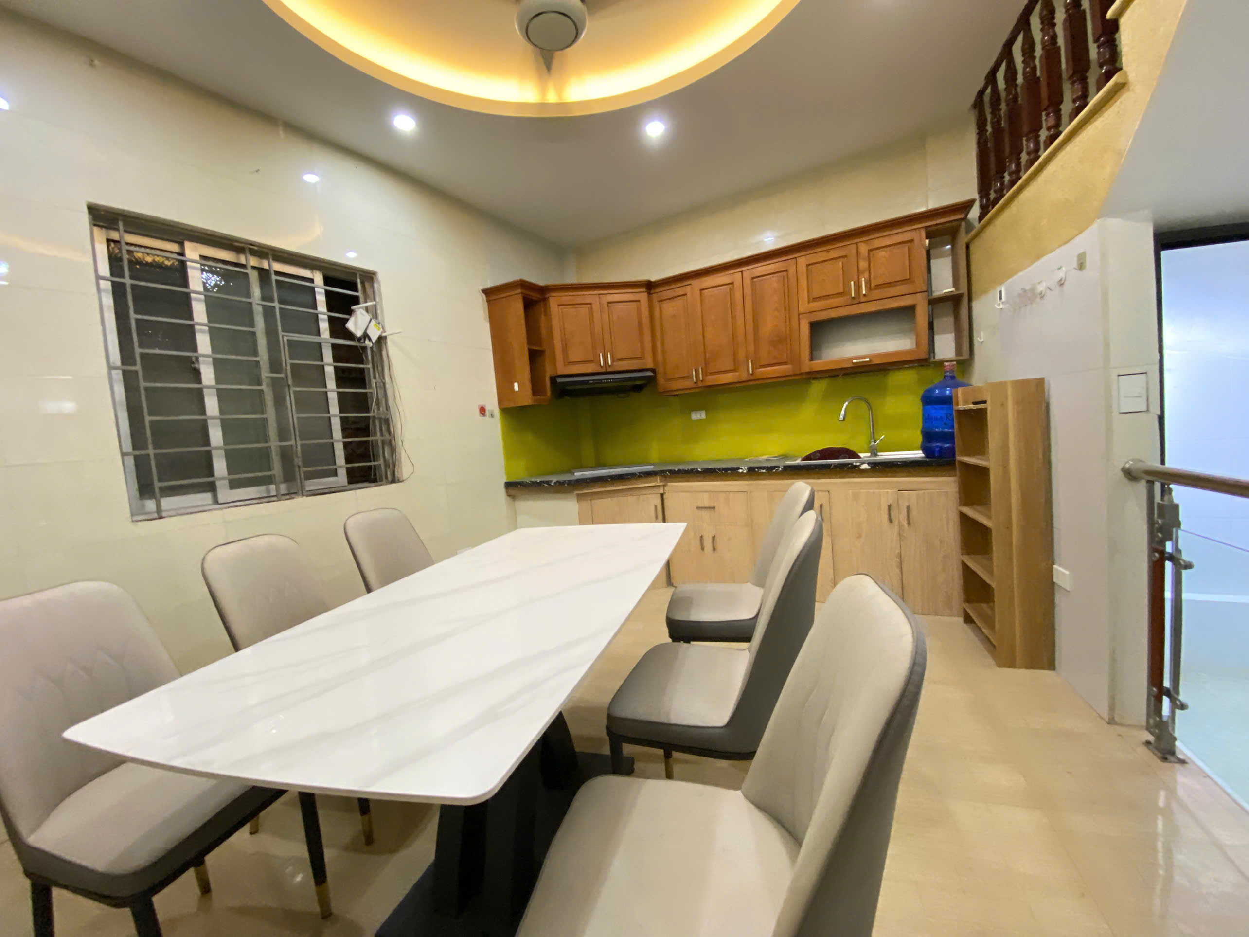 Nhà dân xây 50m2 tại Mỗ Lao, Hà Đông. Gồm 4 phòng ngủ, có sân chơi, 40m ra đường ô tô tải, bãi gửi xe giá 7,8 tỷ