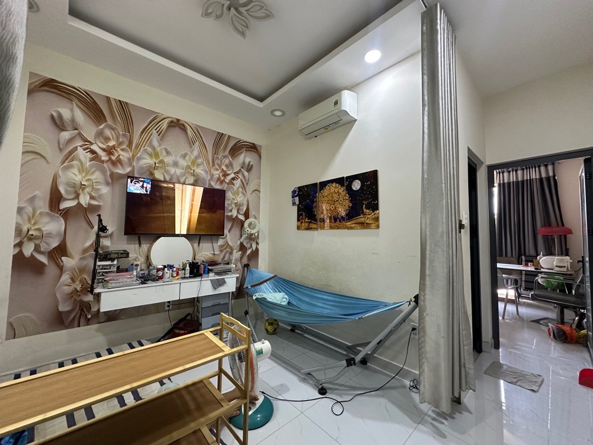 Bán Nhà Mặt Tiền Đường Thành Công, Tân Phú, 4 Tầng, 5 Phòng Ngủ, Kinh Doanh Tốt