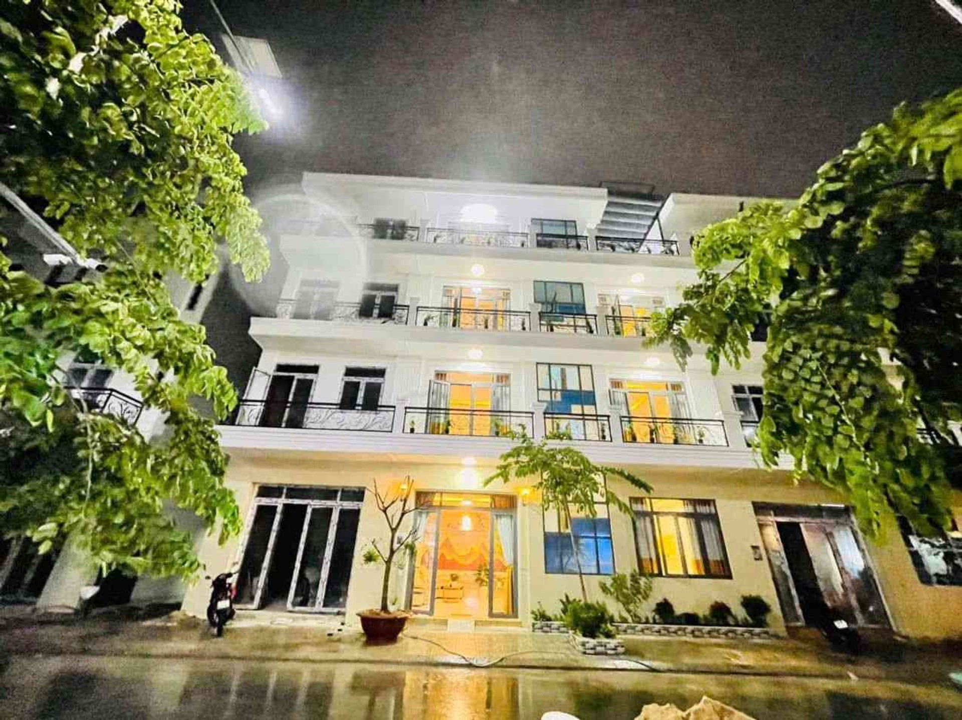 Nhà đẹp Thạnh Lộc 26, mặt tiền siêu khủng!