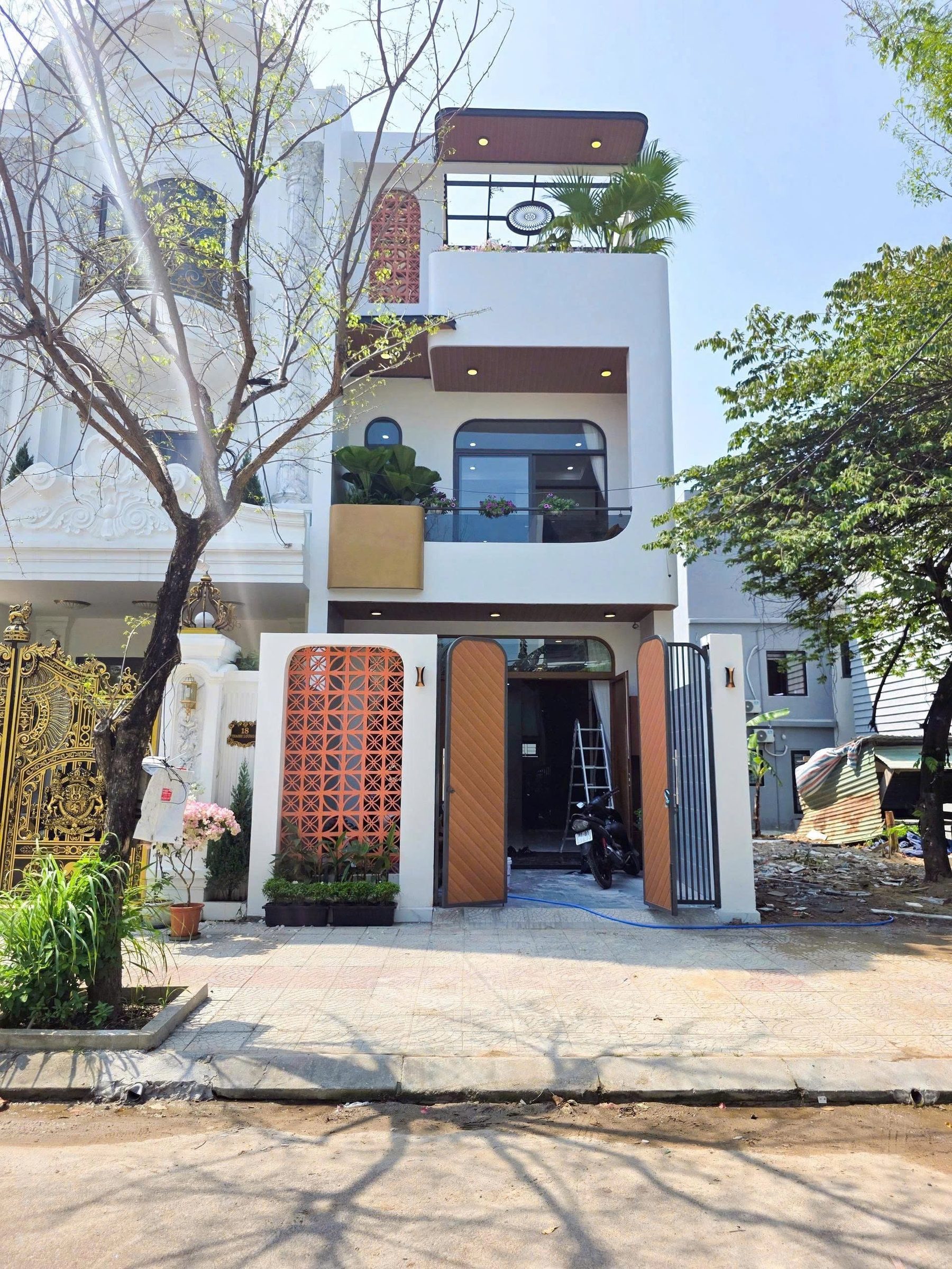 ❌ Bán Nhà Đường Thanh Lương 31, Hoà Xuân, Nhà 3 Tầng, 3Pn, Full nội thất