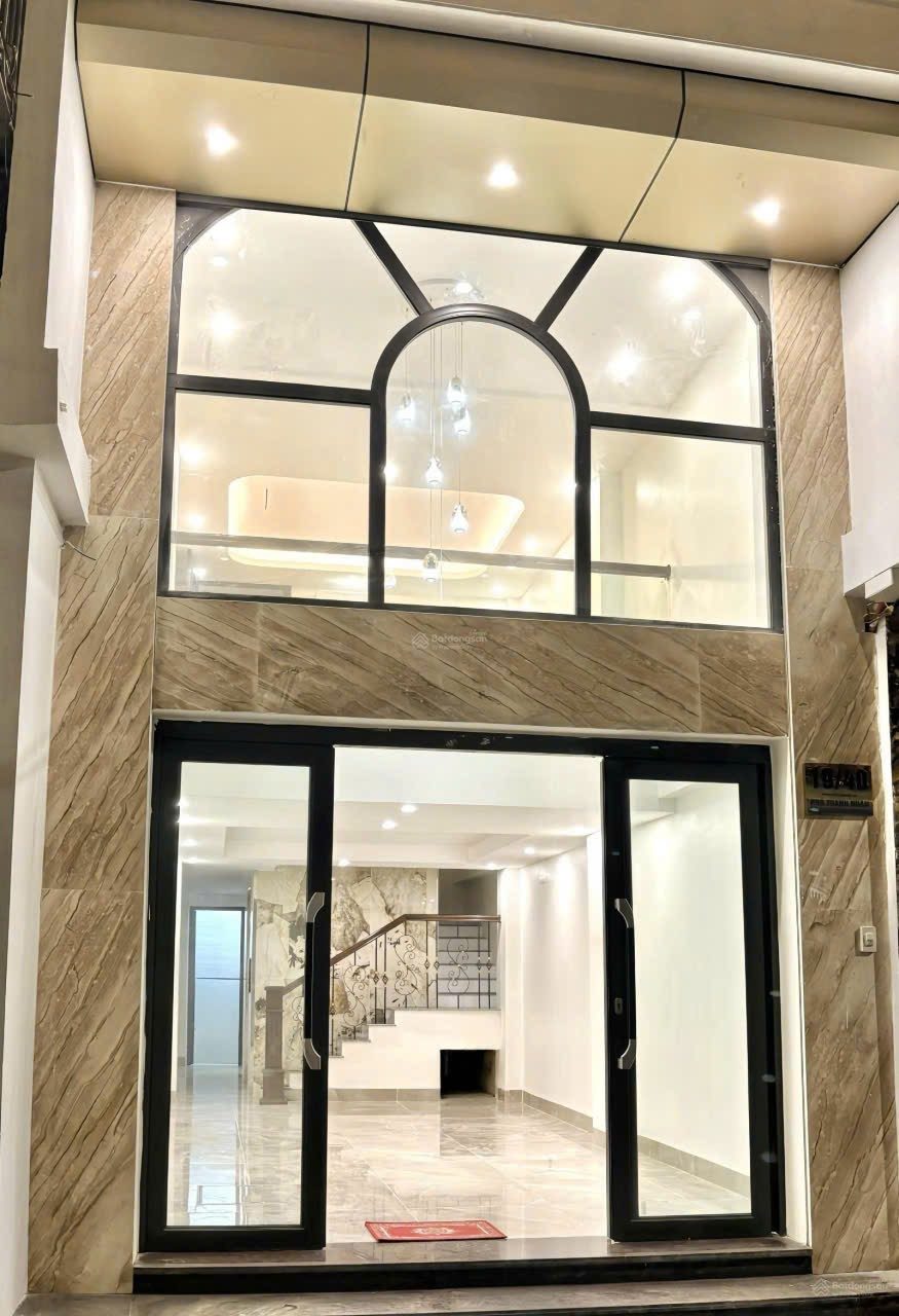 Cho thuê Nhà Ngõ 40 Thanh Nhàn - Hai Bà Trưng 50M² 7 Tầng Thang Máy - Nội Thất CB - Ô Tô Đỗ Cửa - Giá Thuê 37tr