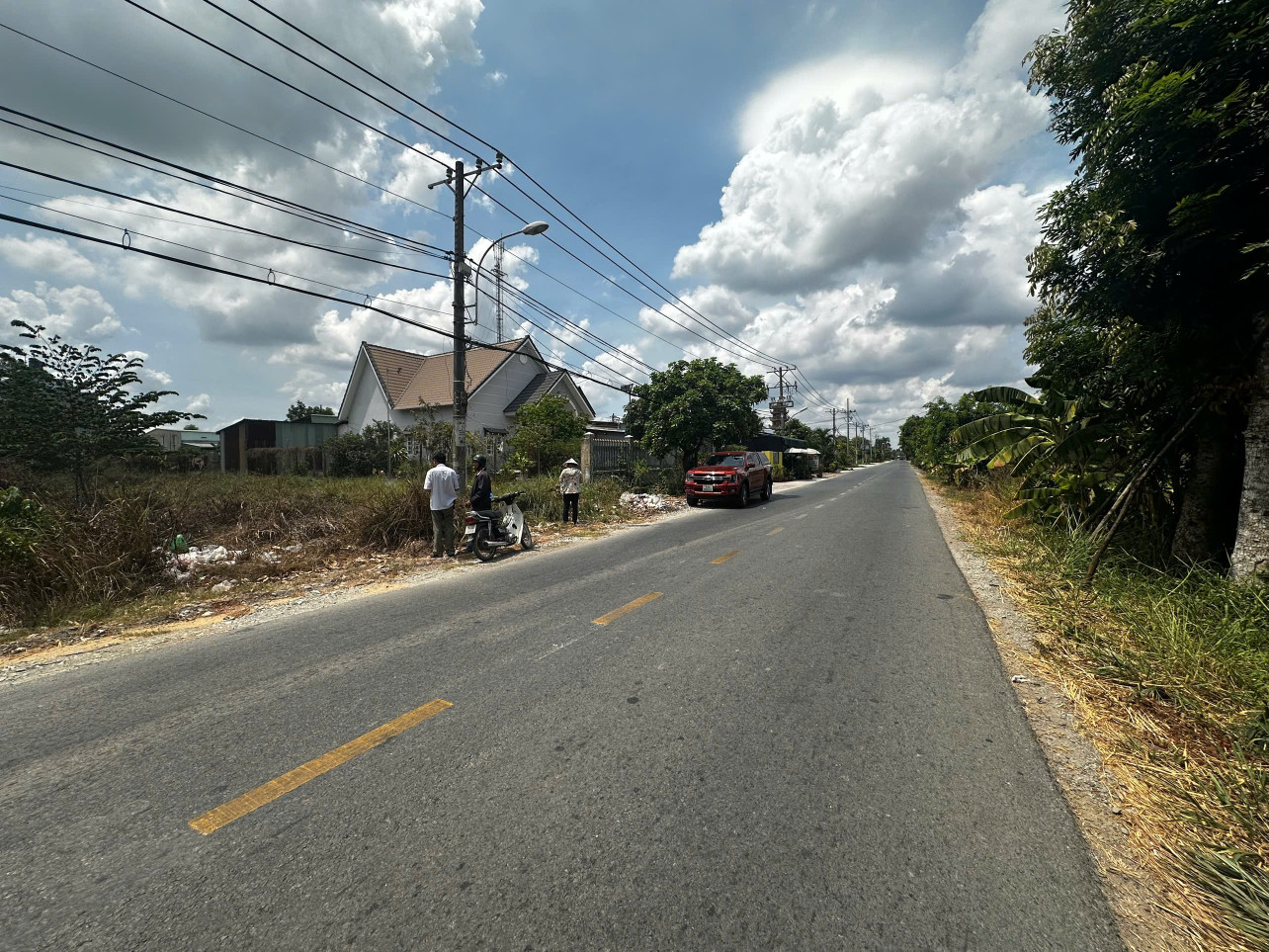 Bán đất thổ mt đường Thanh Niên. Xã Phạm Văn Hai : 14 x 56