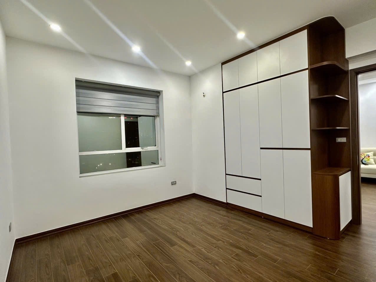 CHÍNH CHỦ BÁN GẤP CĂN HỘ N09B1 THÀNH THÁI – 89M², 2PN 2WC, CẠNH CÔNG VIÊN CẦU GIẤY, NHÀ ĐẸP VỀ Ở NGAY, VỊ TRÍ VÀNG QUẬN CẦU GIẤY ☘️

☎️ Liên hệ chính chủ: 0982 318 676.