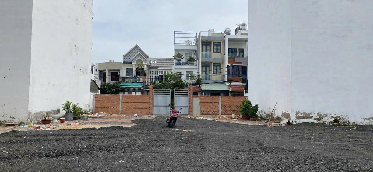 BÁN 1200M² ĐẤT THẠNH XUÂN 22, QUẬN 12 – GẦN CỤM SÂN THỂ THAO, ĐƯỜNG XE TẢI, ĐẦU TƯ TỐT