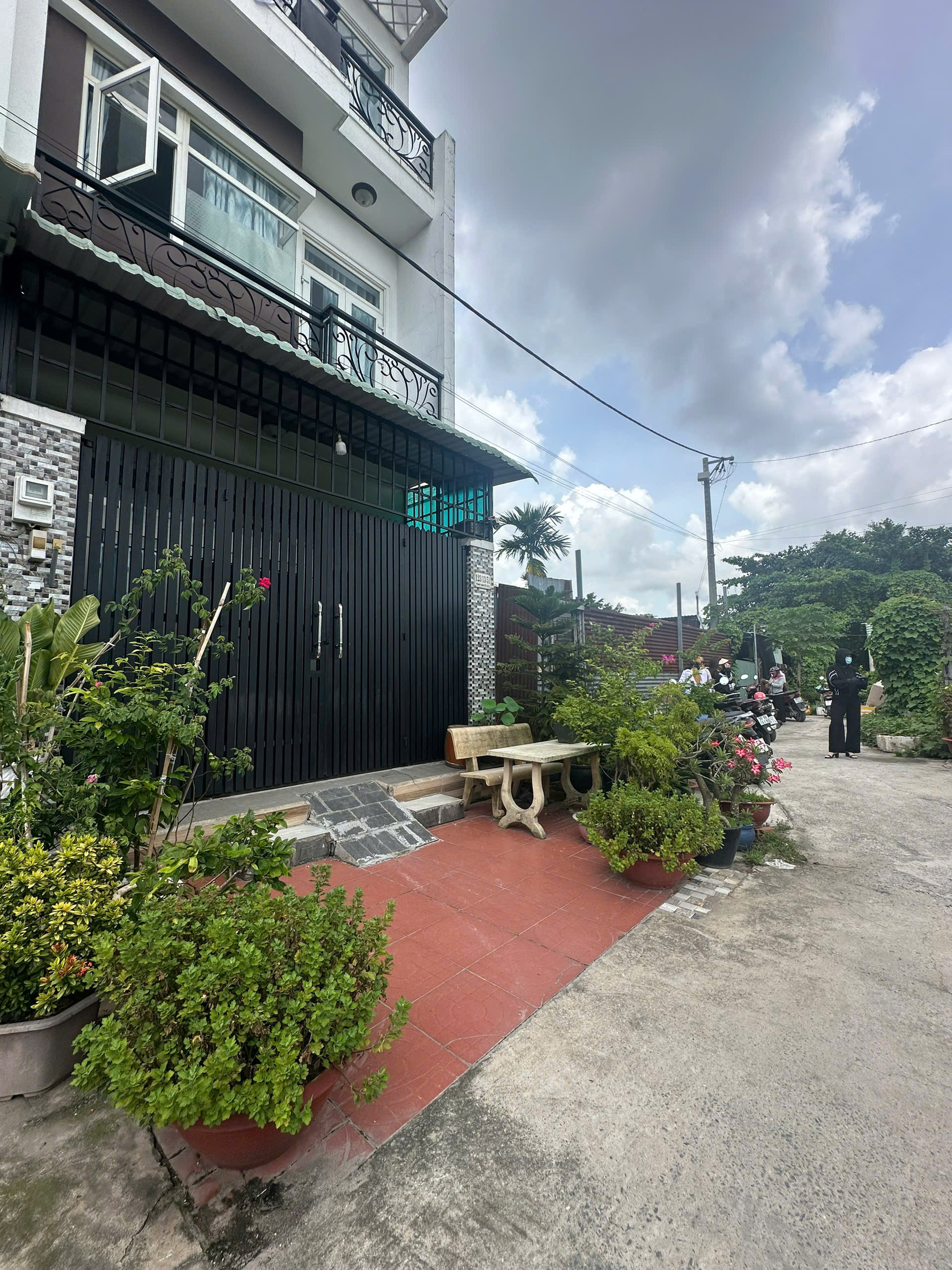 Chỉ 5,3 tỷ - Nhà Thạnh Xuân 22, Q.12 - 4 tầng, 4PN - Khu dân cư đồng bộ